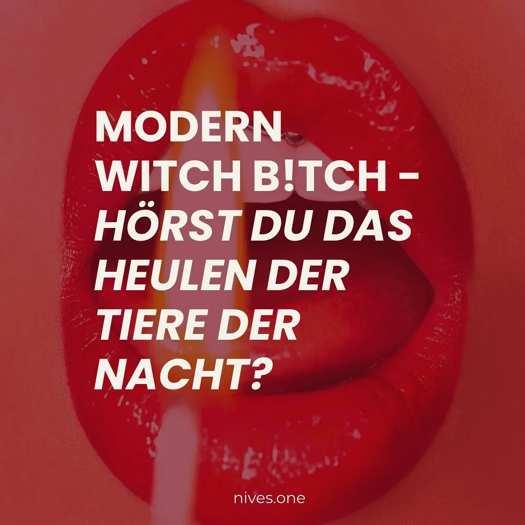 Ich glaube nicht an Hexenkessel.
Ich glaube an Bewusstheit.
An Frauen, die sich erinnern.
Die sich in der Dunkelheit selbst finden &ndash;
und dort Magie entdecken,
ohne Zauberstab, ohne Zaubertricks.

Magie passiert, wenn du dich zeigst.
Wenn du f&u