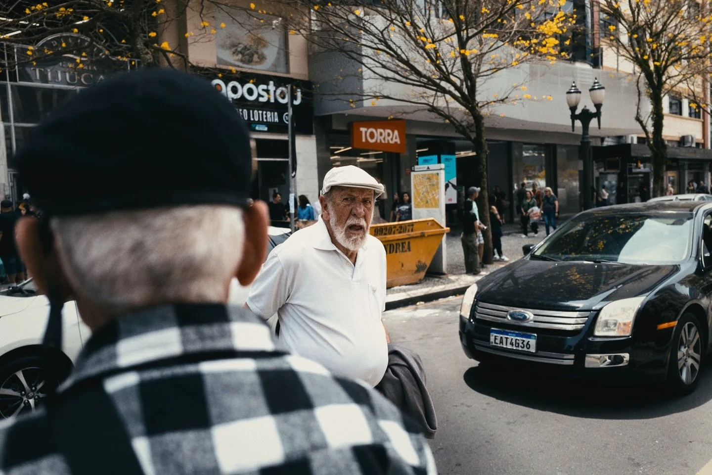Por pura divers&atilde;o.

#brunobrandao_ #ColetivoRuaBrasil #streetphotography #streetphoto #urbanphotography #lensculturestreets #capturestreets #streetleaks #streetphotographyworldwide #grainlinemagazine #fotografiaderua #streetphotographybrazil #