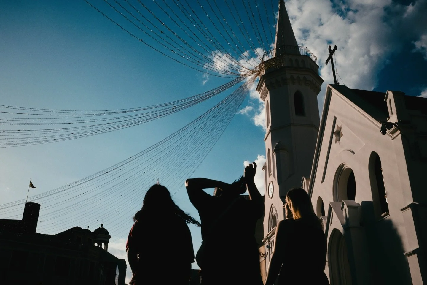 Mais do que isto.

#ColetivoRuaBrasil #streetphotography #fotografiaderua #streetphotographybrazil #streetavengers #streetmoment 

@coletivoruabrasil
@street_avengers
@photostreetsp
@streetphotographybrazil