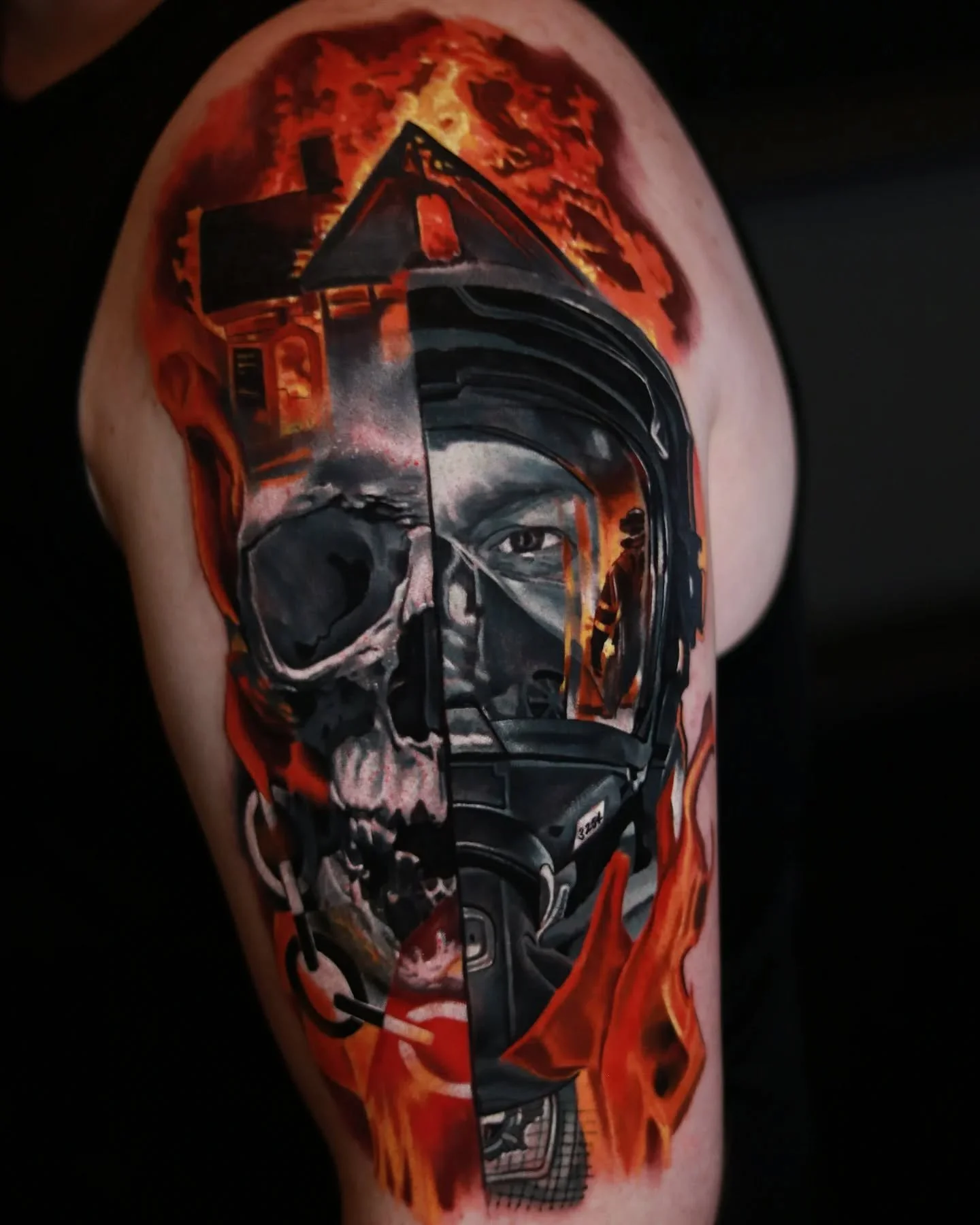 Made a start to Tim's sleeve a few months back. With this piece representing his firefighting role and his roots. And a skull just because they're sick 😅💀. 

#tattoo #tattooartists #tattoosleeve #firefighter #firetattoo #skulltattoo #colourtattoos 