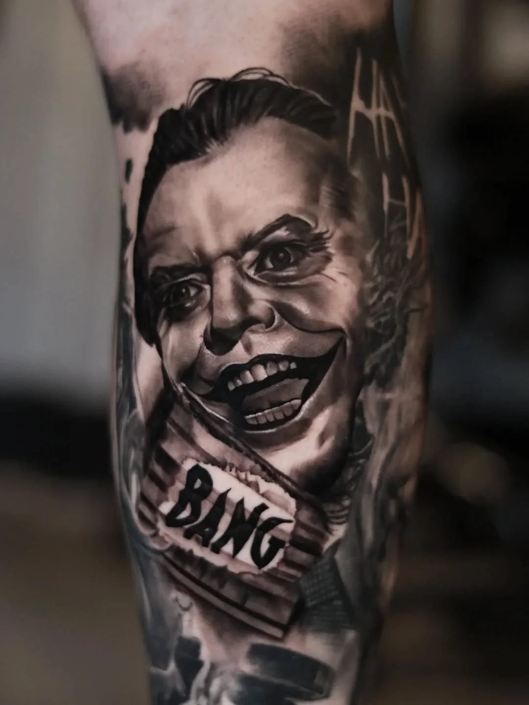Added this Jack Nicholson Joker to a lower leg Joker sleeve. I will postvthe while leg soon 🤡

#joker #batman #jacknicholson #jokertattoo #batmantattoo #movietattoo #blackandgreytattoo #legtattoo #legsleeve #tattoosleeve #tattoo #tattoorealistic #po
