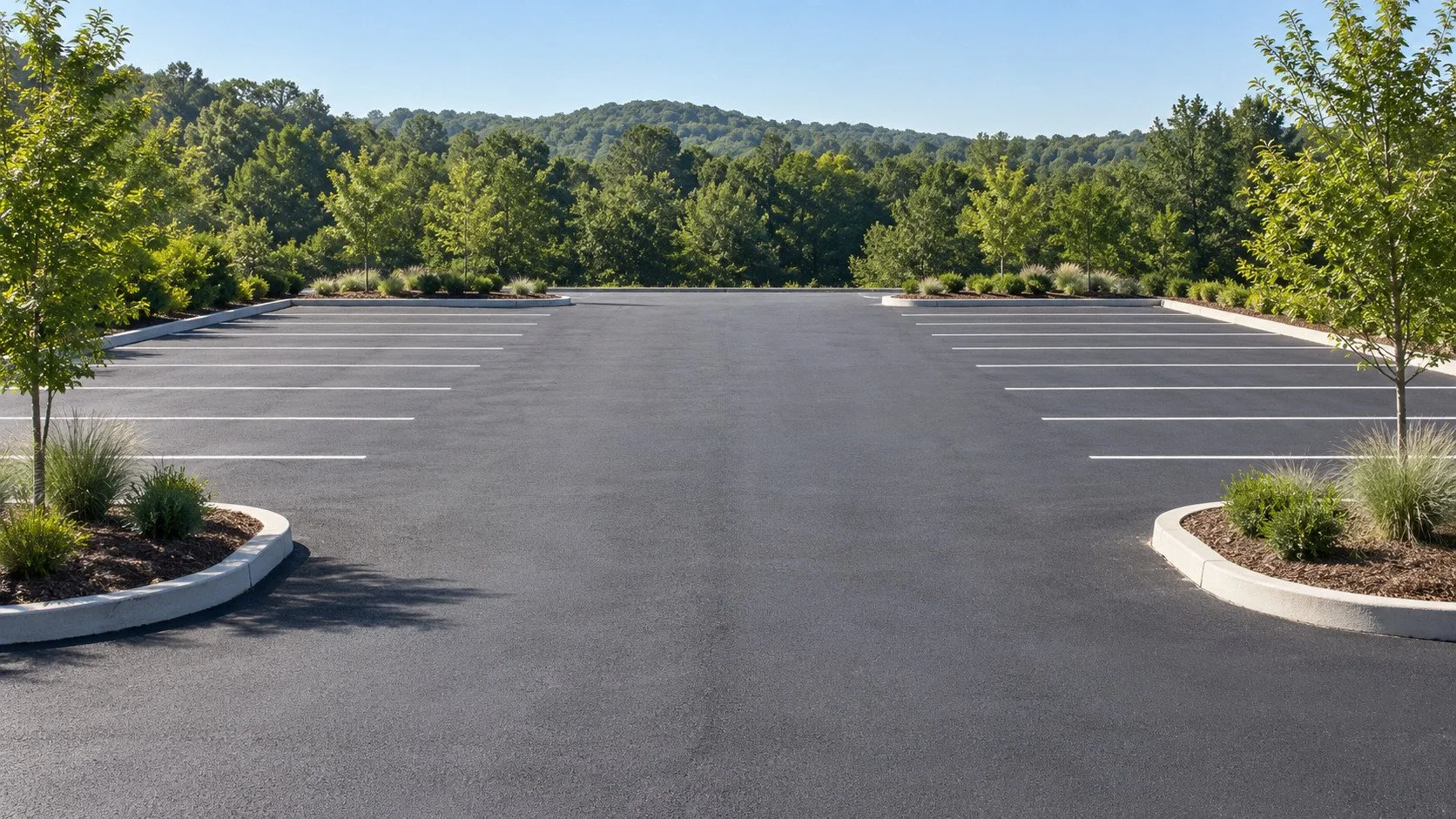 Freshly striped commercial parking lot in Middle Tennessee