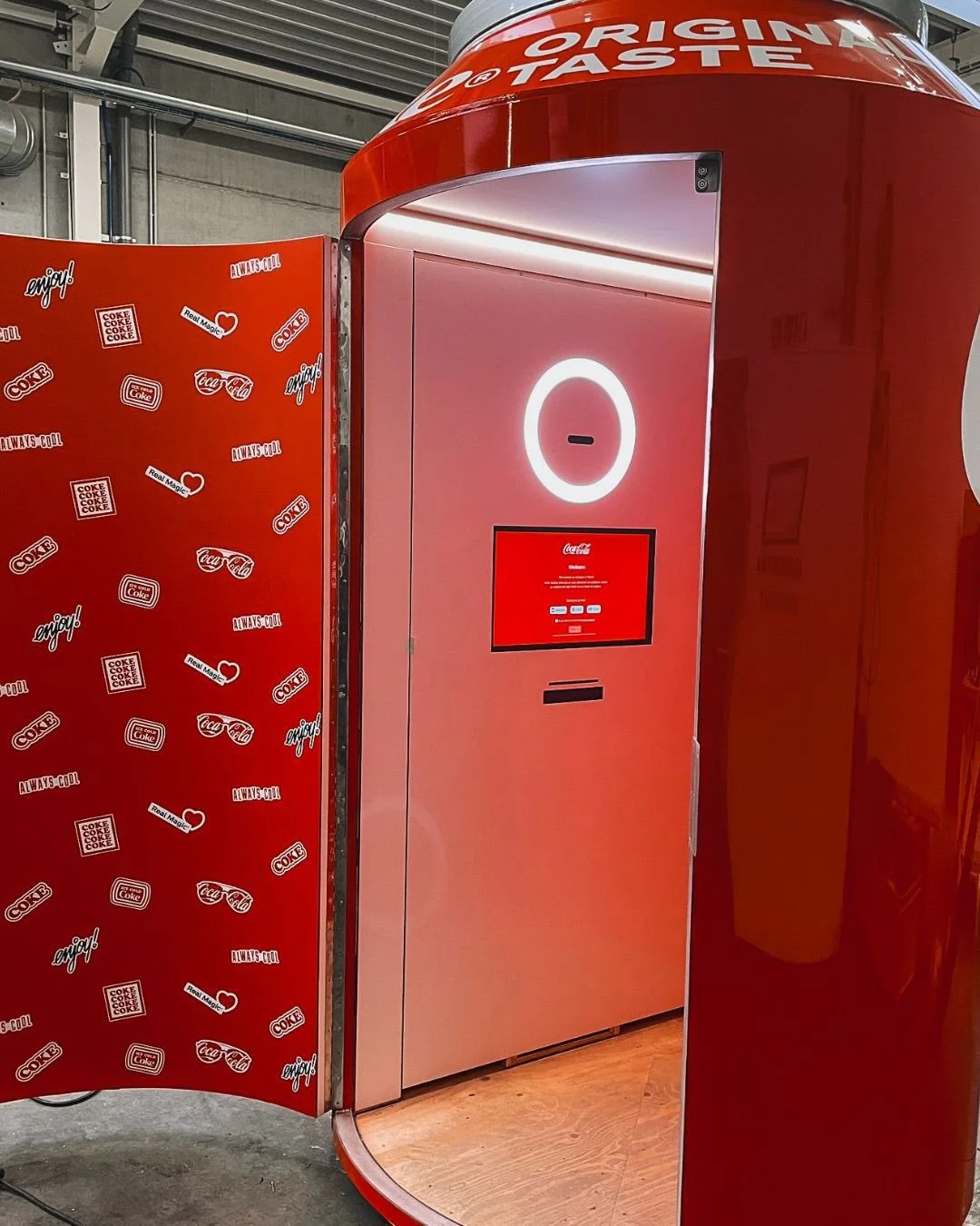 We didn&rsquo;t just build the booth. We built the tech behind it.
Hardware + software, Coca-Cola ready. All possible in-house.
- A Sculture Studio production for D8