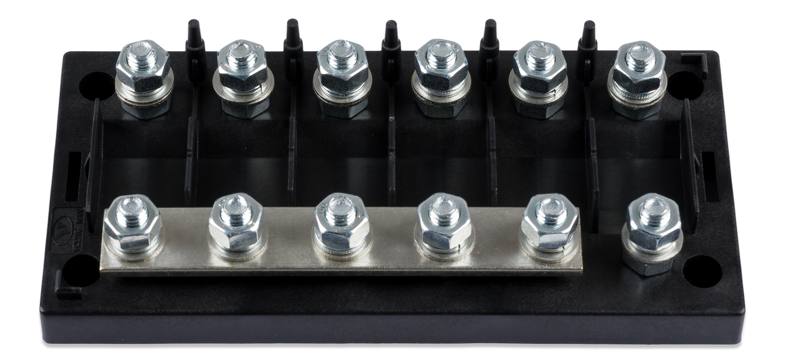 1587631642_upload_documents_1550_1000-Fuse+holder+6-way+for+MEGA-fuse+%28front-angle%29.png
