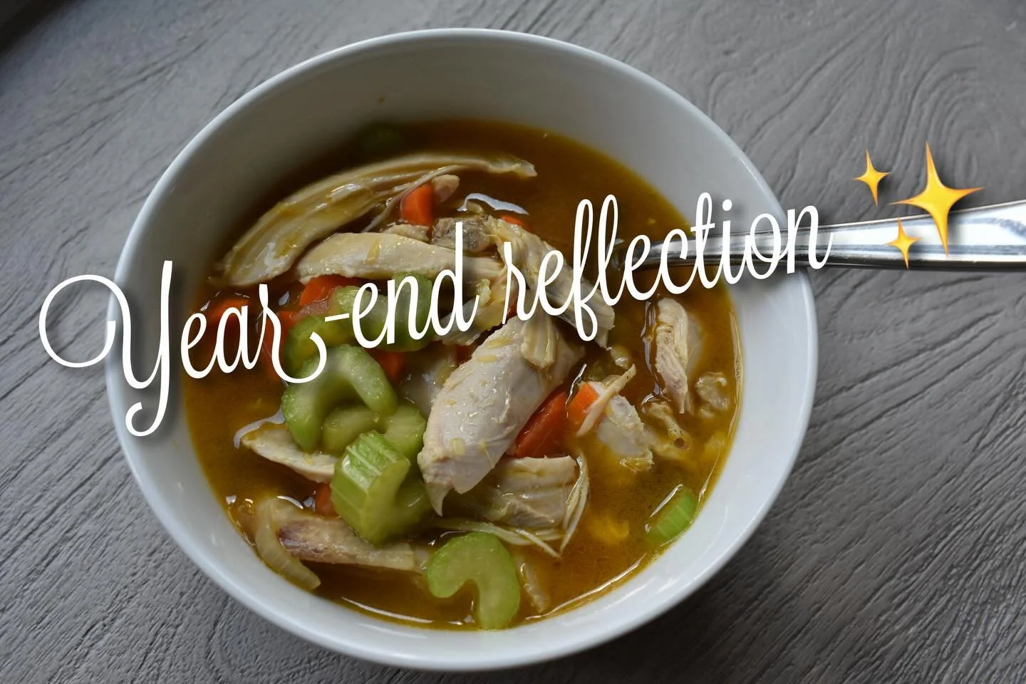 These meals and habits carried me (and many of you) through busy seasons:
✔ quick protein-forward breakfasts
✔ veggies-with-every-meal mindset
✔ big-batch soups + sheet pan meals
✔ choosing nutrient-dense foods
 What simple habits supported you this 