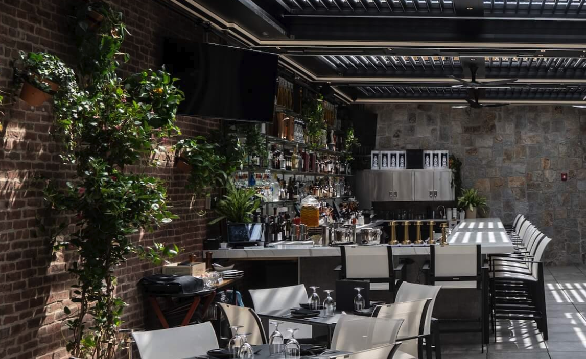 How Retractable Awnings Are Transforming Outdoor Living Spaces in Omaha