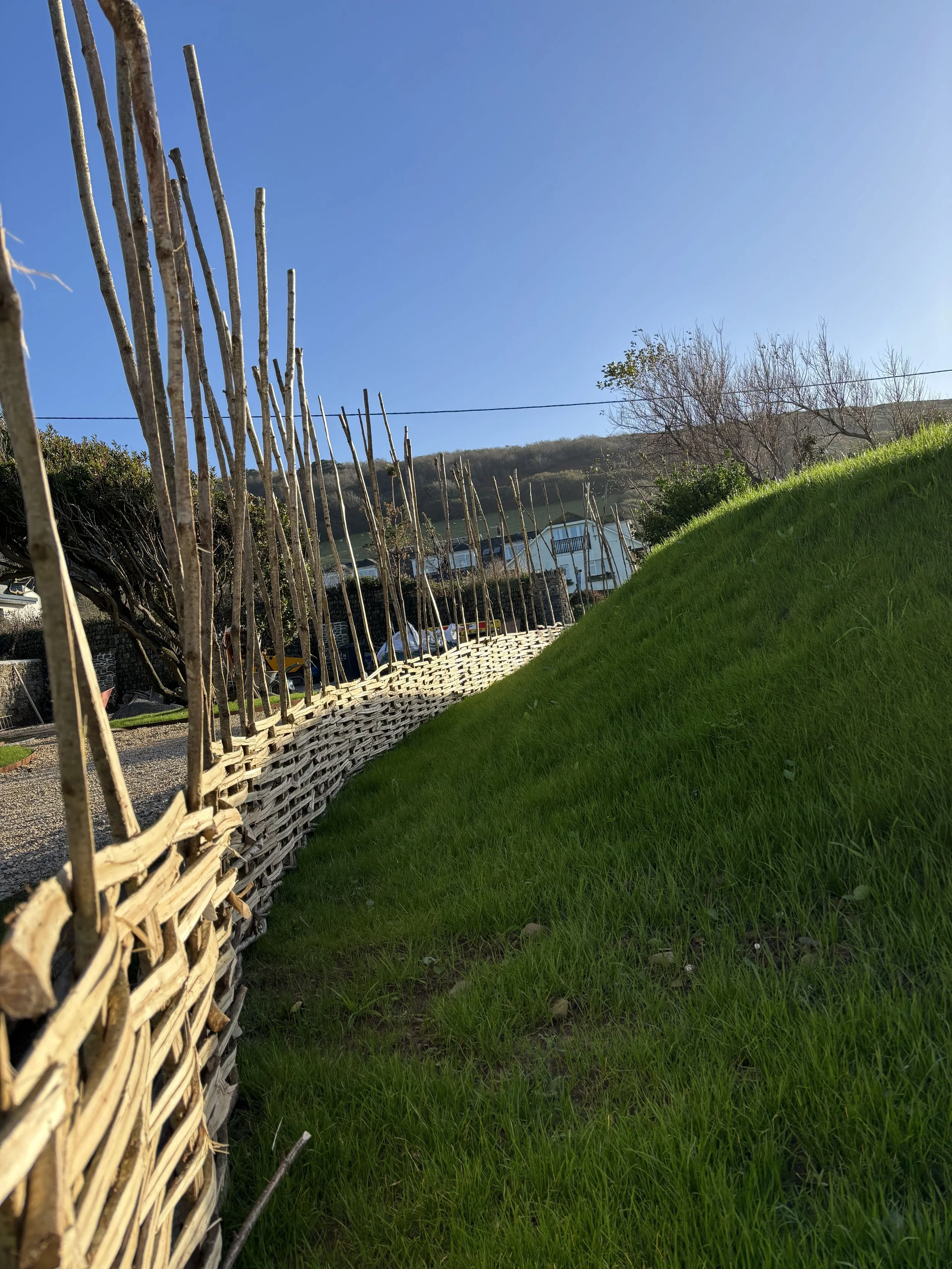 Beginning the weave on the longest section-all split hazel.