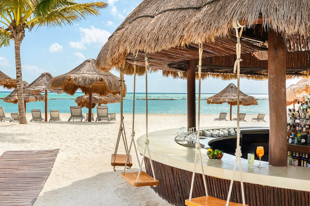 tinywow_Fairmont-Mayakoba-Ki-Bar-on-the-Beach_78499075.jpg