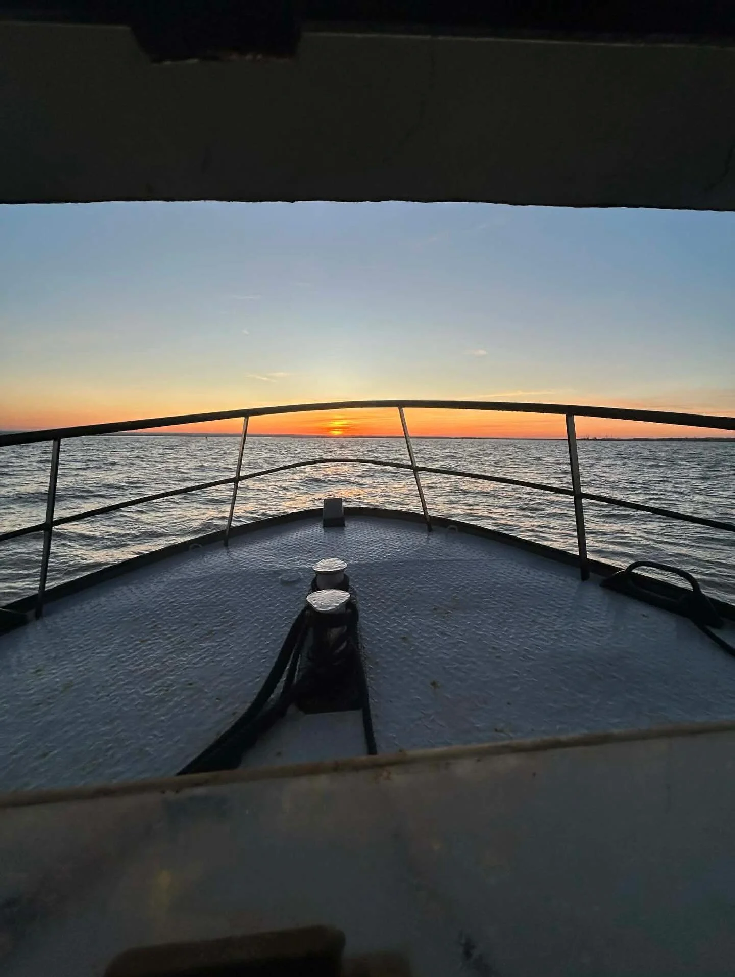#proudmummymoment @the_olde_peckster is working incredibly hard converting an old trawler into a home&hellip;huge milestone yesterday getting it back into the water after sorting out the hull &amp; sailing from Dover back to the Swale&hellip;he sent 