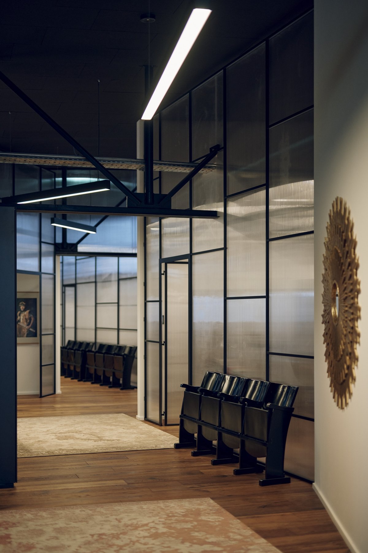Guardiaris: HQ Interior