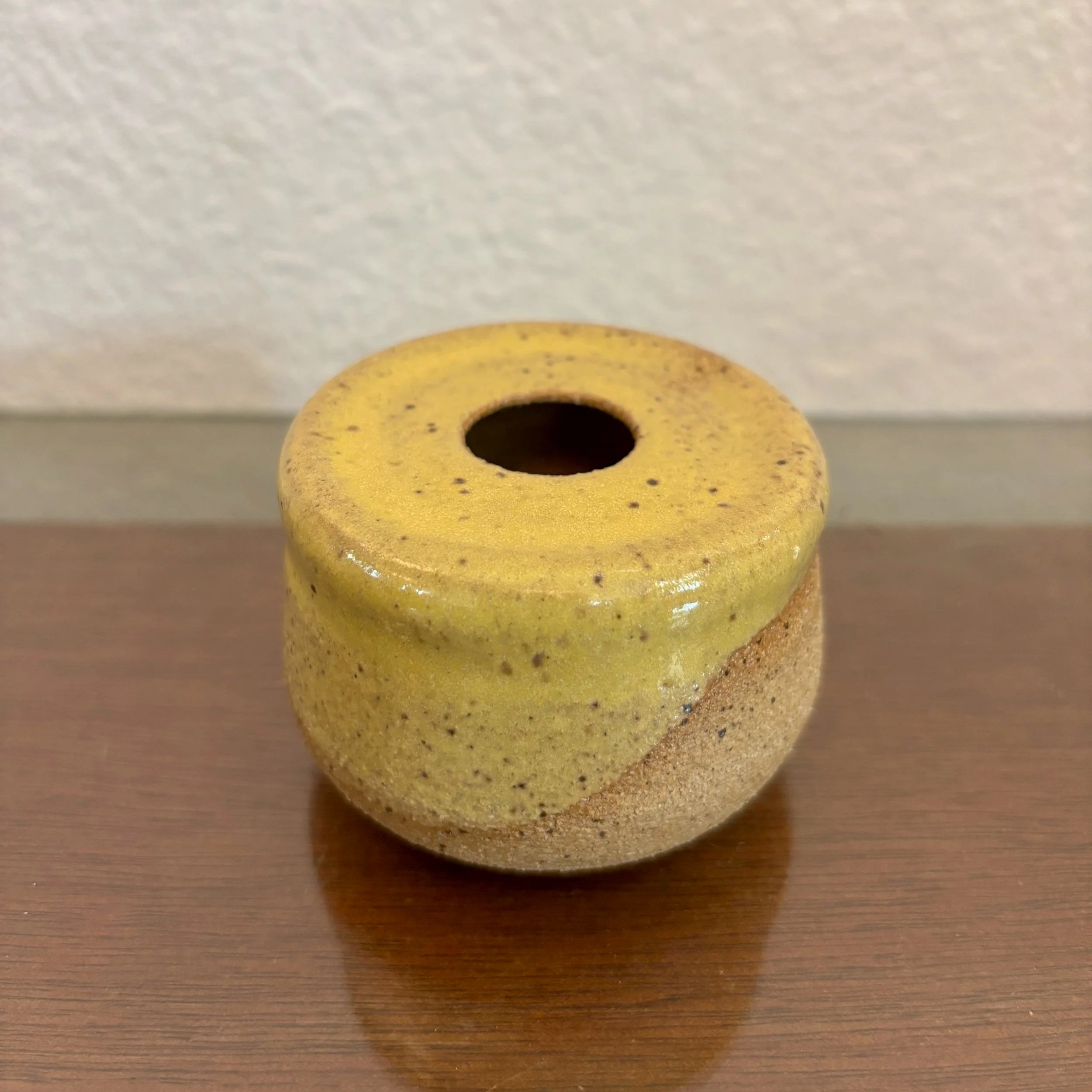 Daffodil Disc Bud Vase