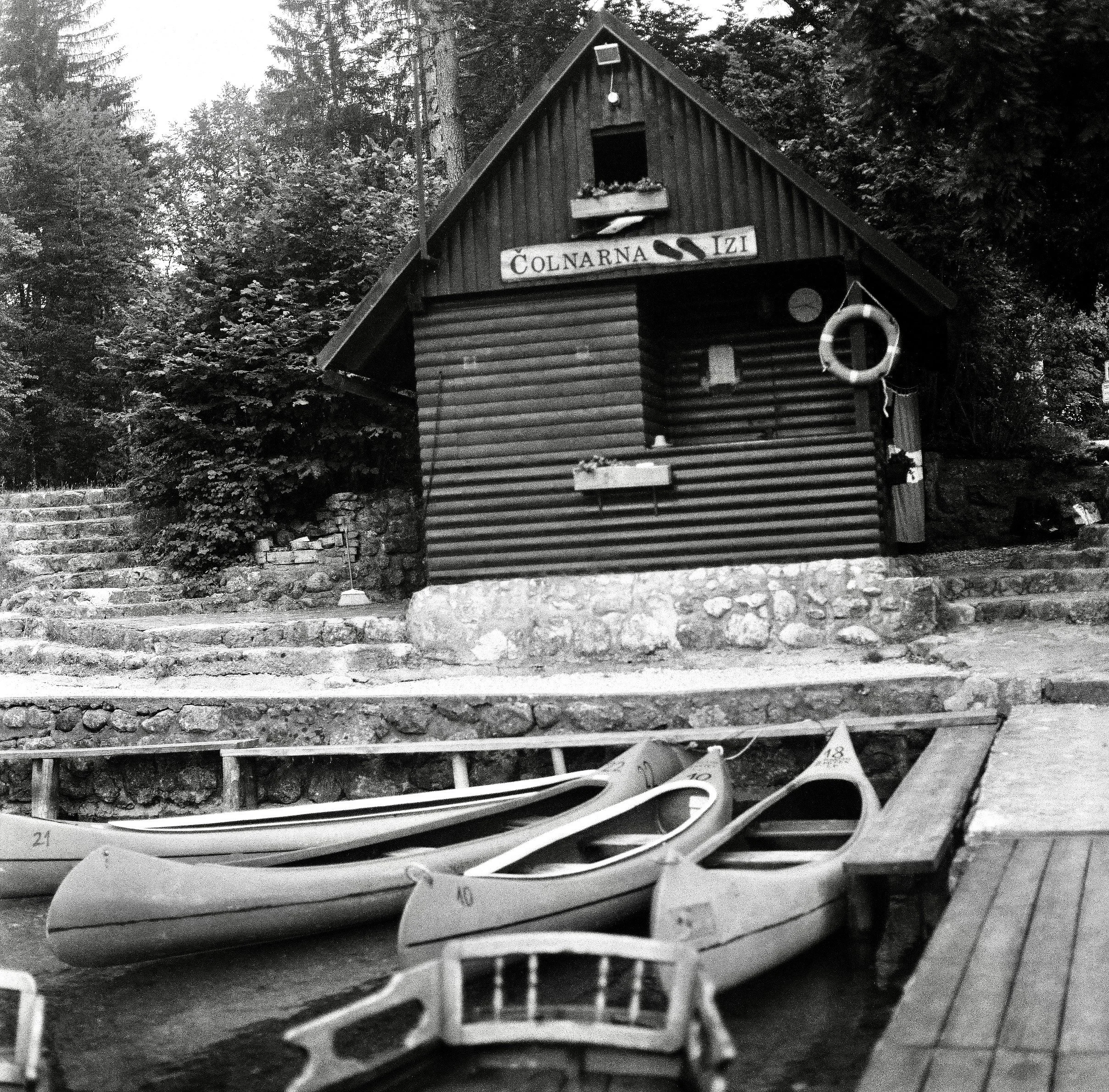 boatsondock_slovenia.jpg