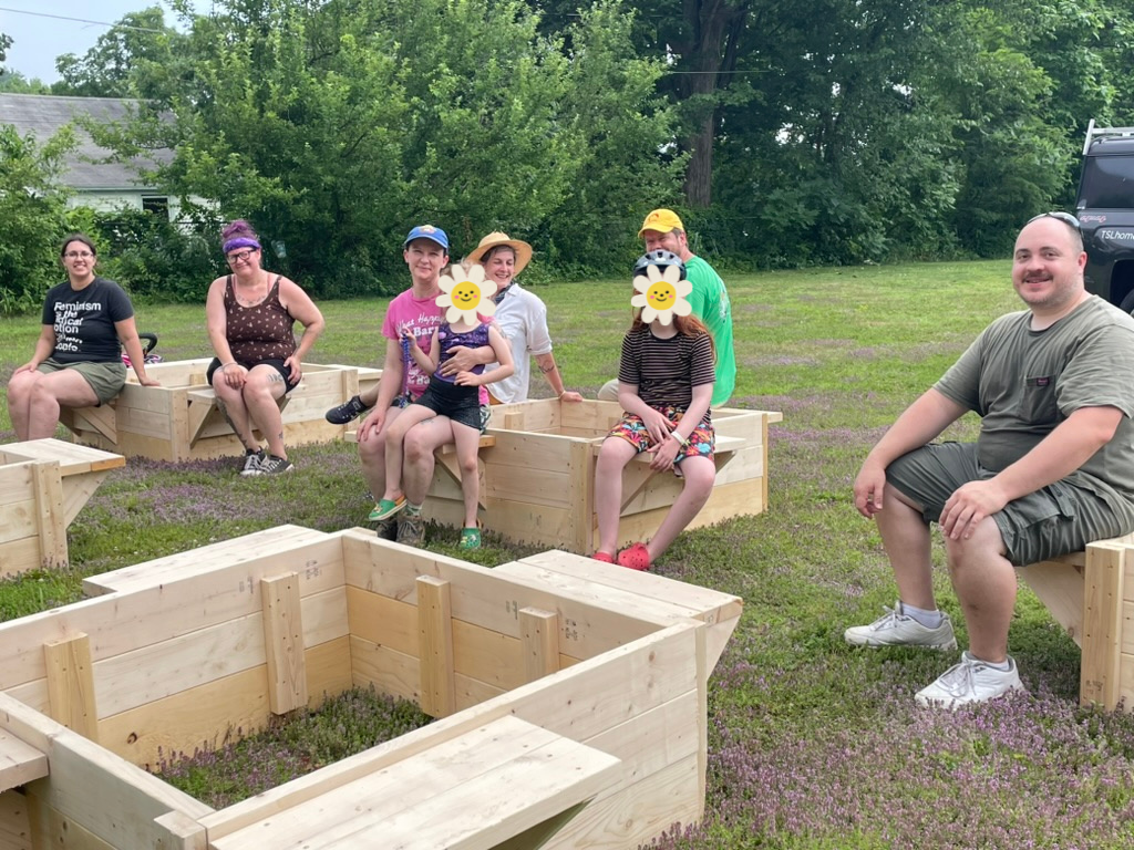 Garden group pic 2.png