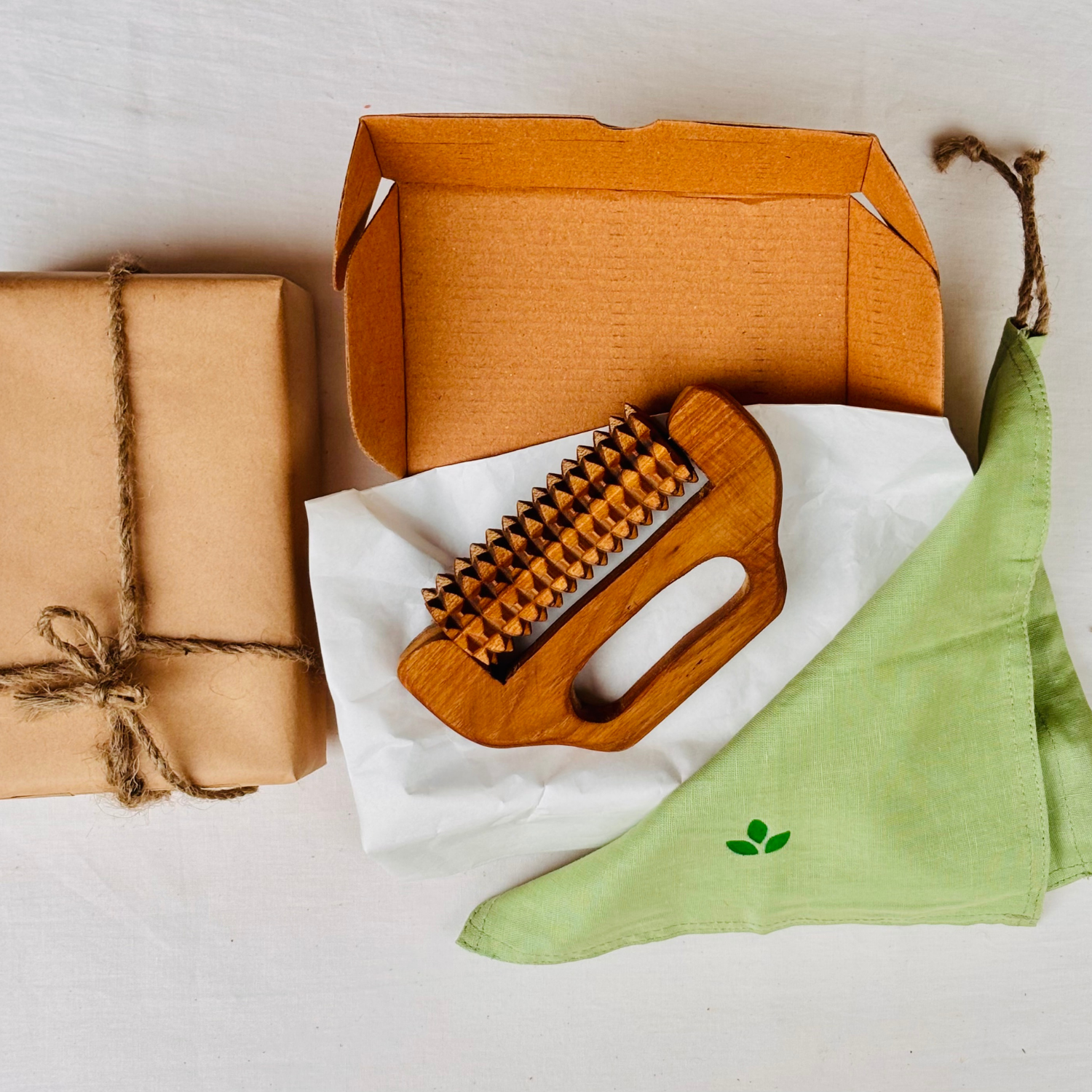 wooden-cellulite-massage-tool-sustainable-packaging.png.png