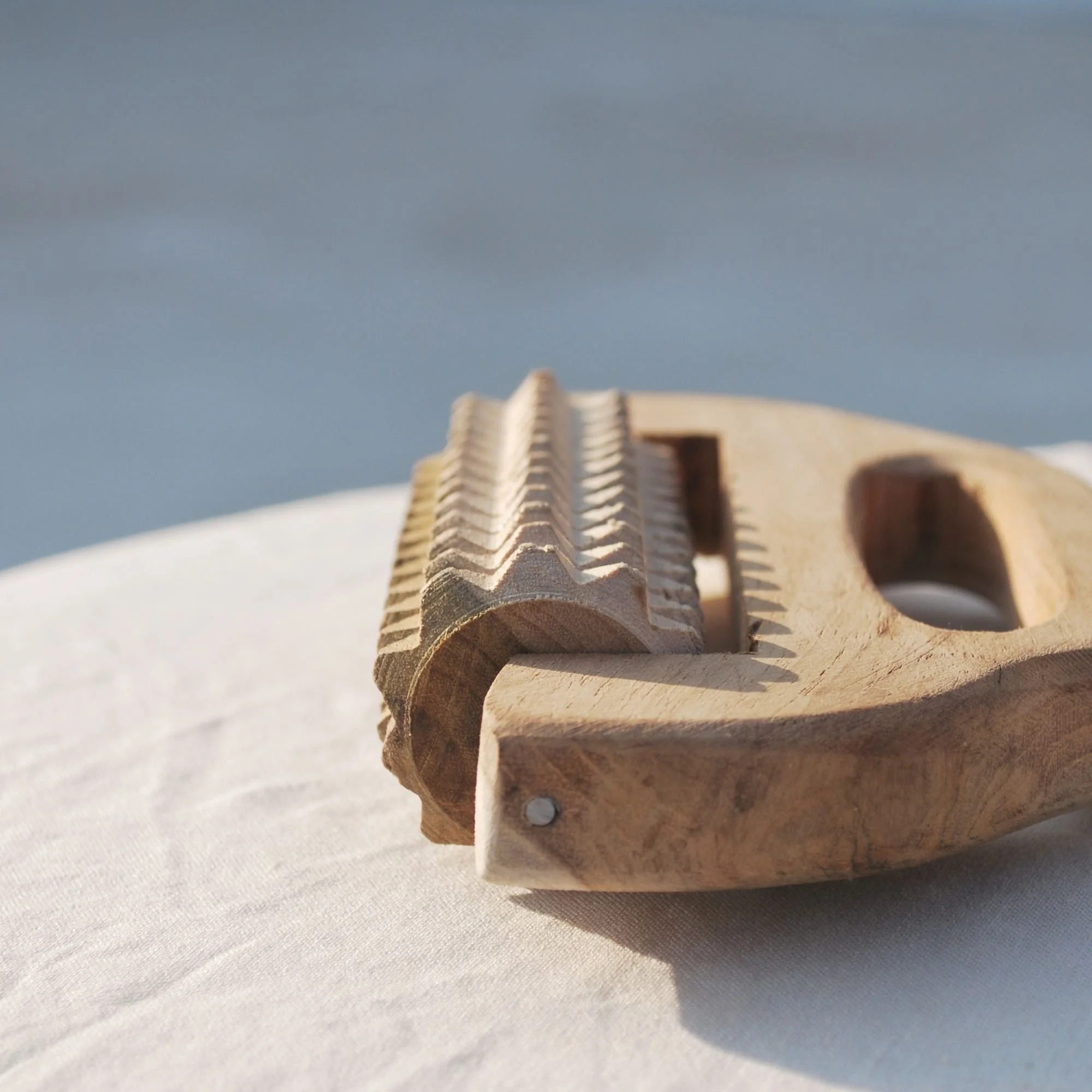 Wooden_cellulite_massage_tool_lifestyle.jpg