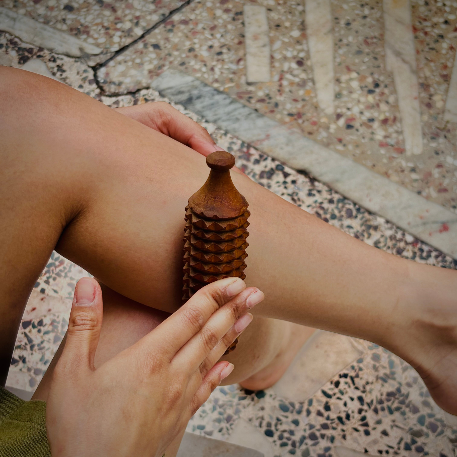 porcupine-massage-roller-lower-leg-massage.png.png
