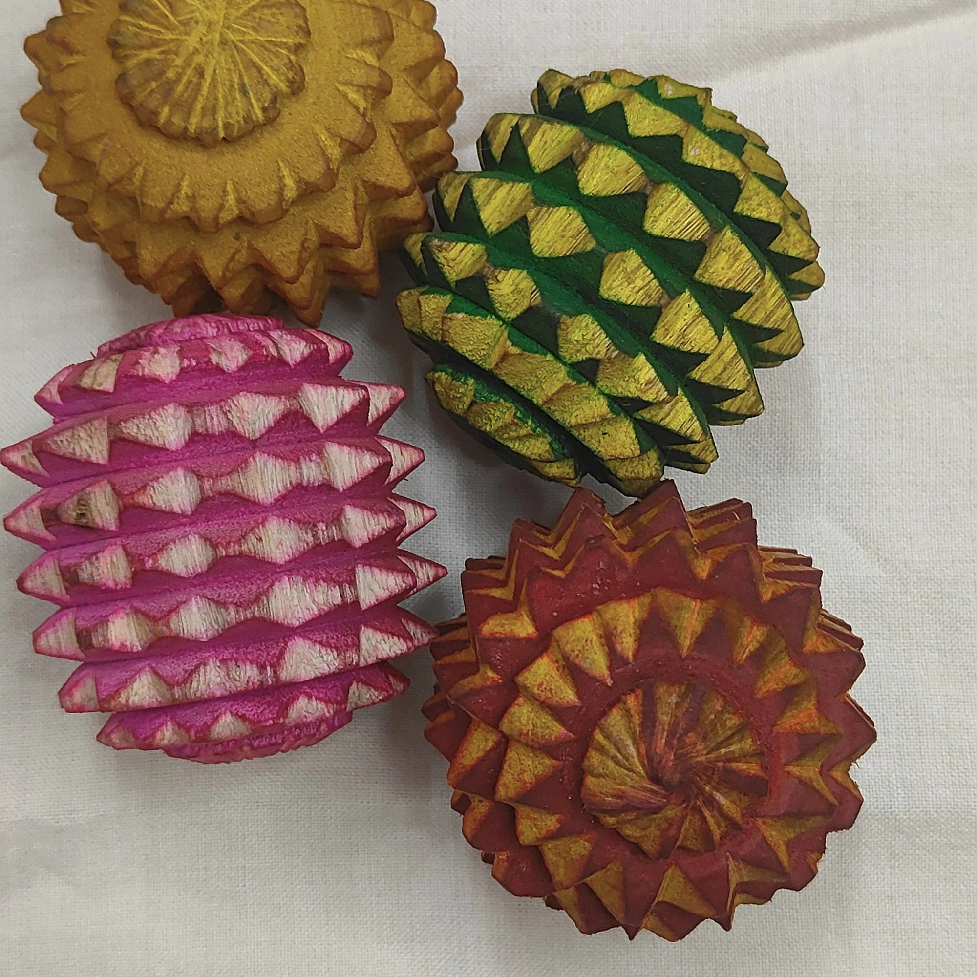 Wooden_reflexology_balls.jpg