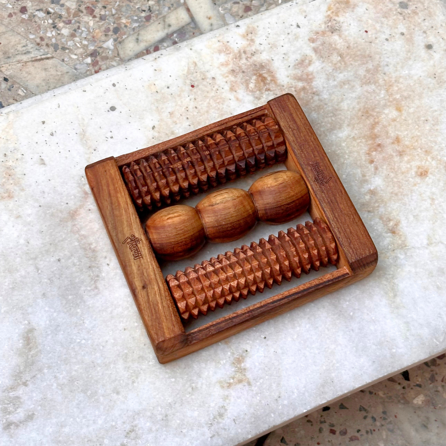 wooden-foot-reflexology-roller-product-view.png.png