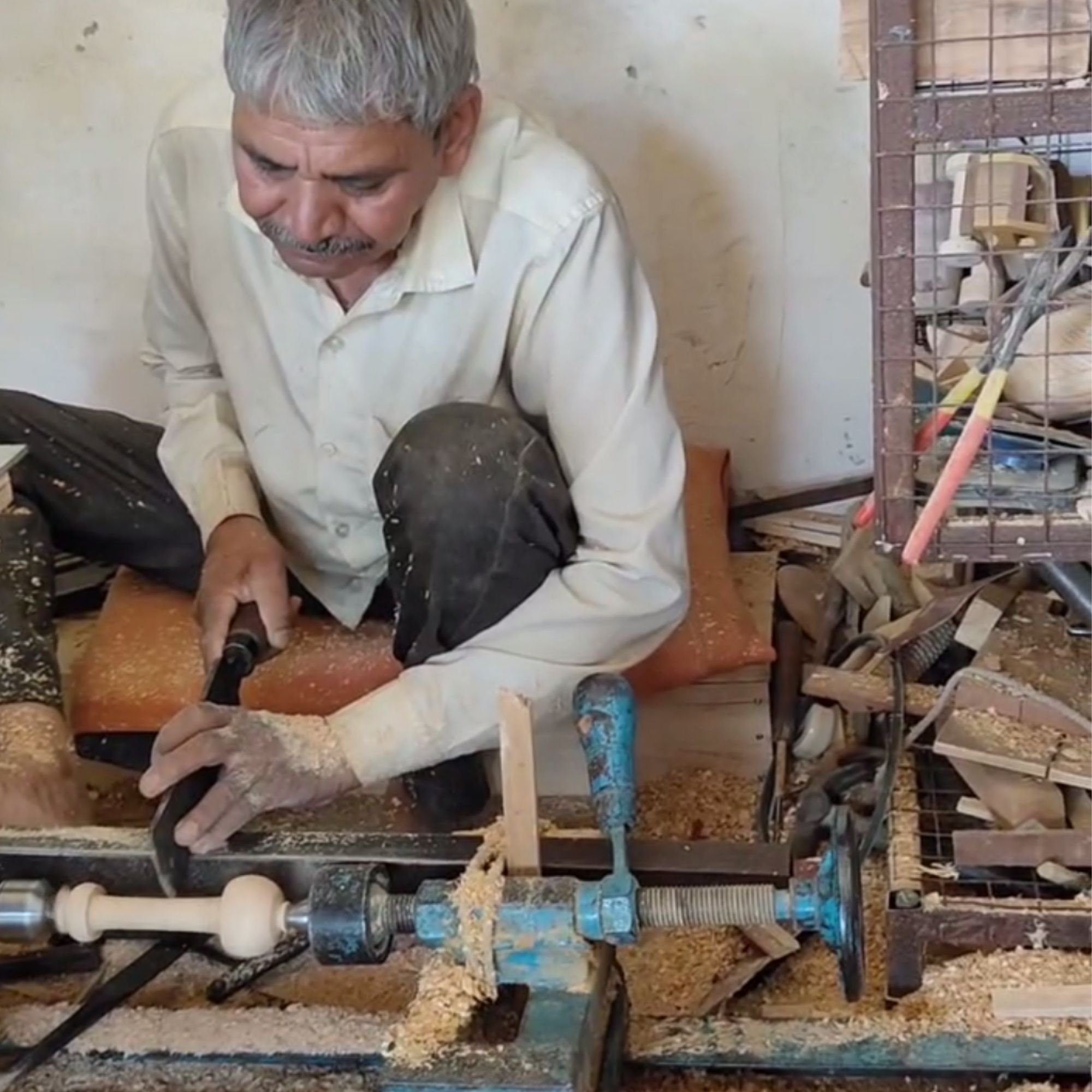 Wooden_arbor_massage_wand_artisan_workshop.jpg