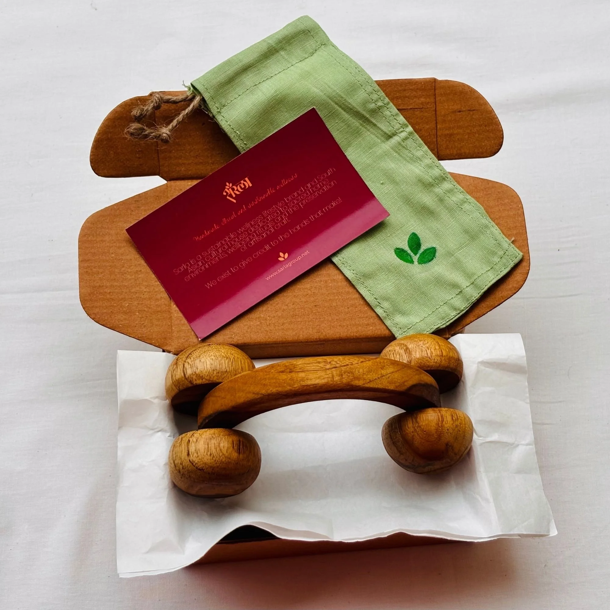 Wooden_relaxation_massage_roller_standard_packing.jpg