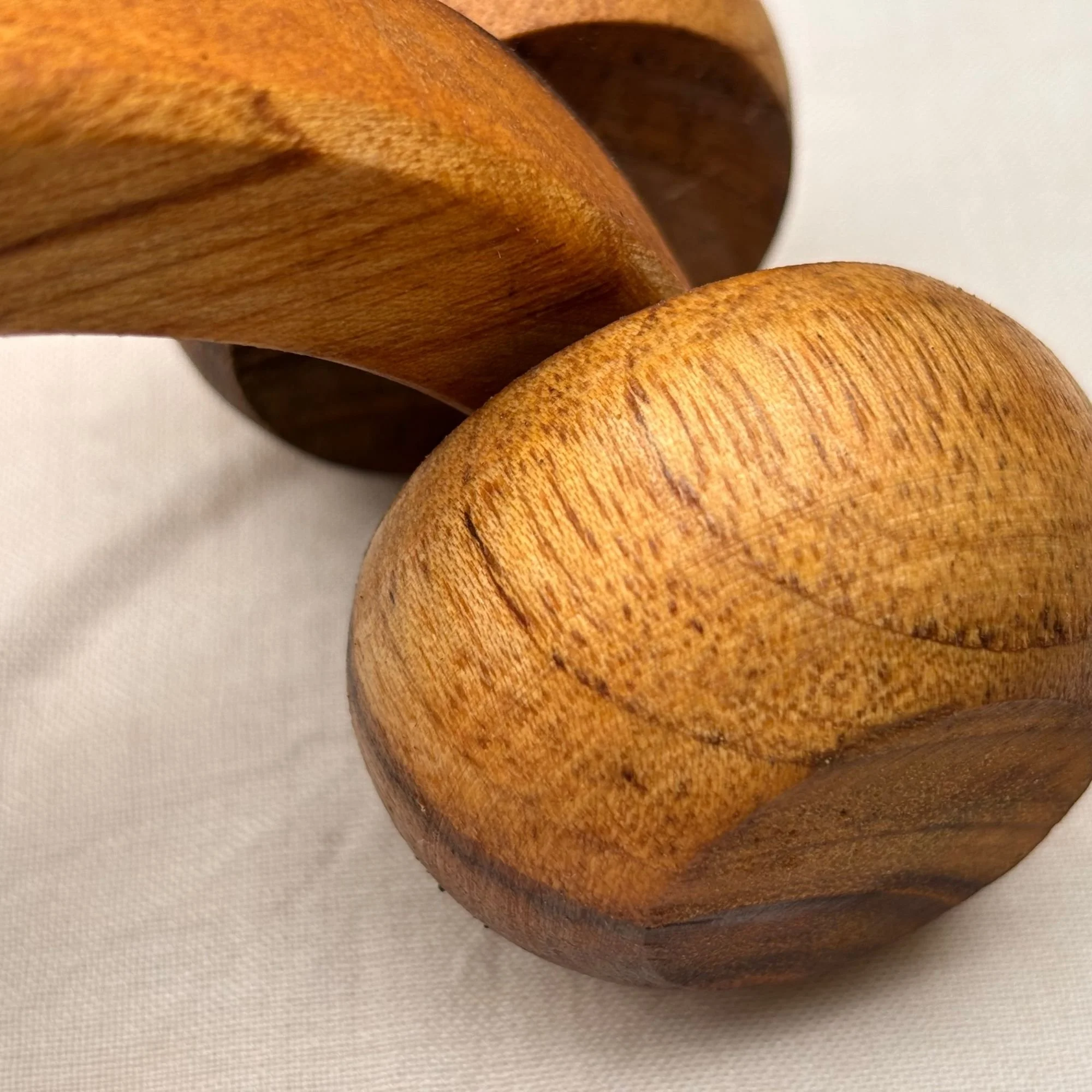 Wooden_relaxation_massage_roller_clsoeup.jpg