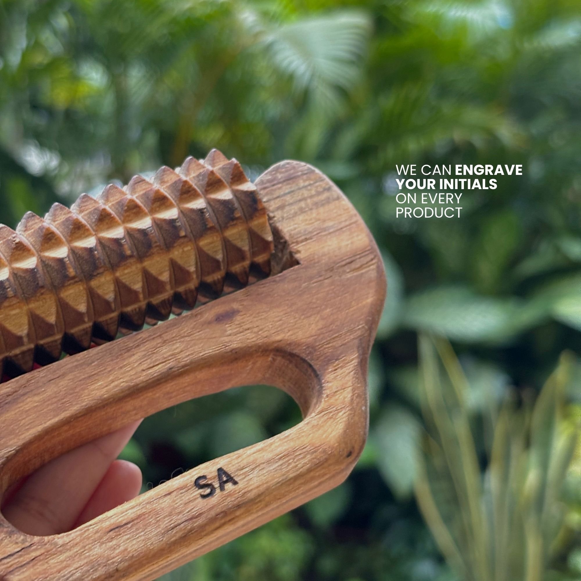 Wooden_cellulite_massage_tool_custom_engraving.jpg