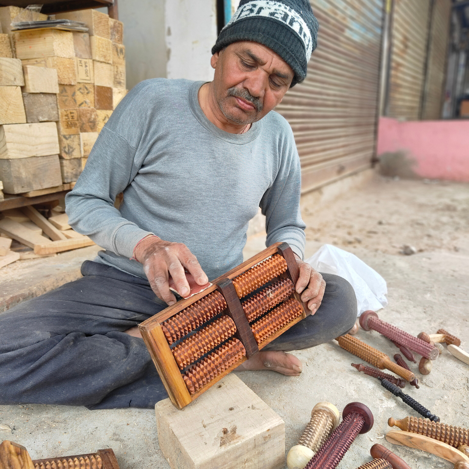 wooden-foot-reflexology-board-artisan-finishing.jpg.png
