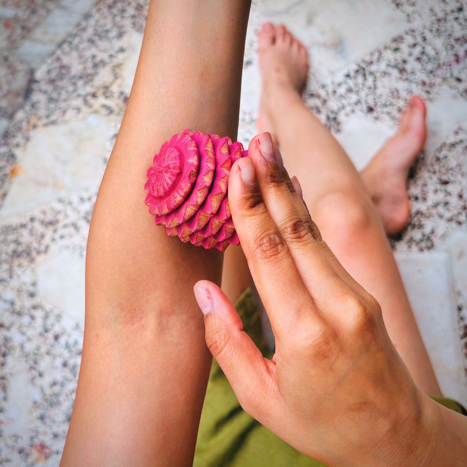 wooden-reflexology-massage-ball-thigh-hamstring.png.png