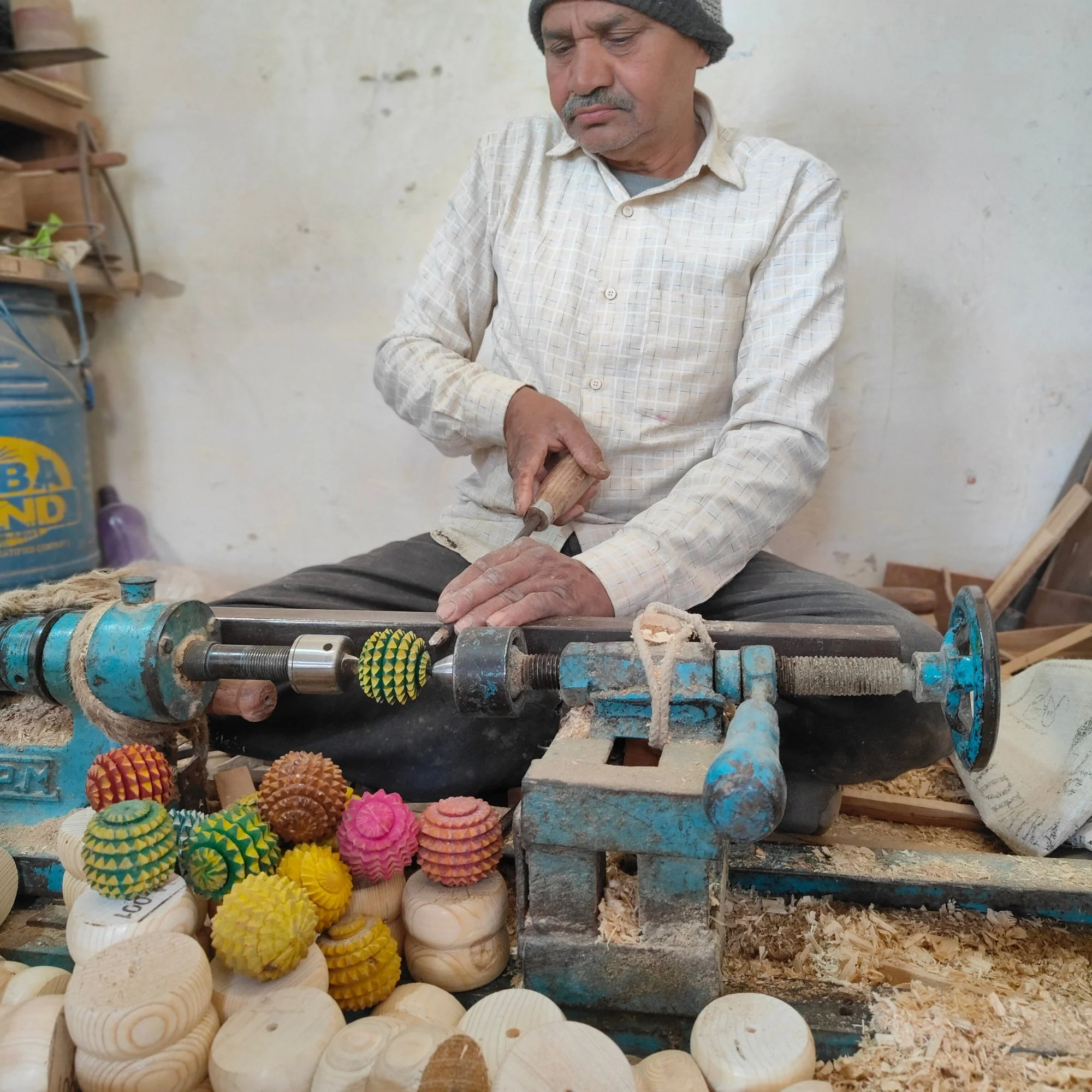 Wooden_reflexology_ball_artisan_workshop.jpg