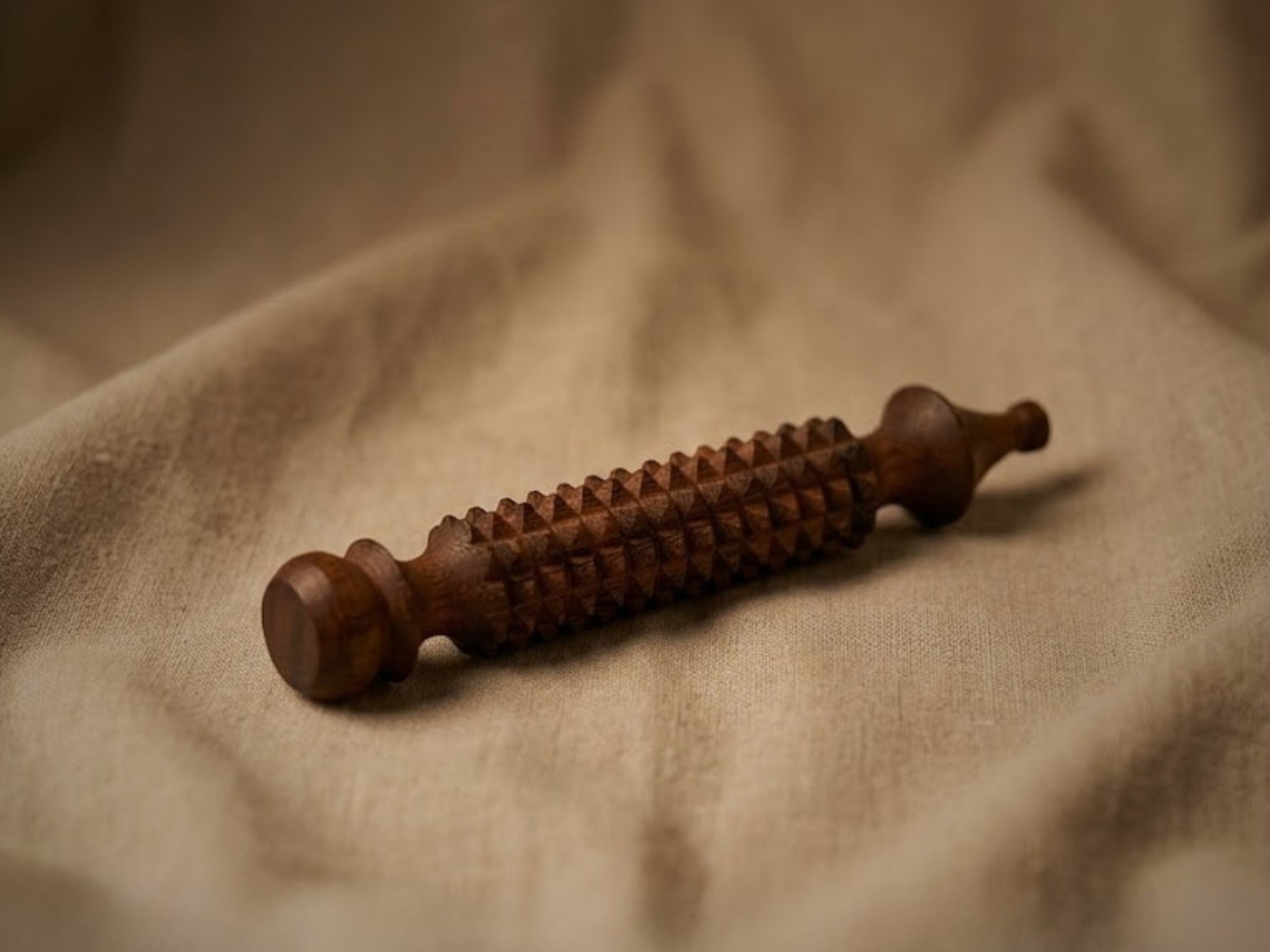 Wooden face massager tool