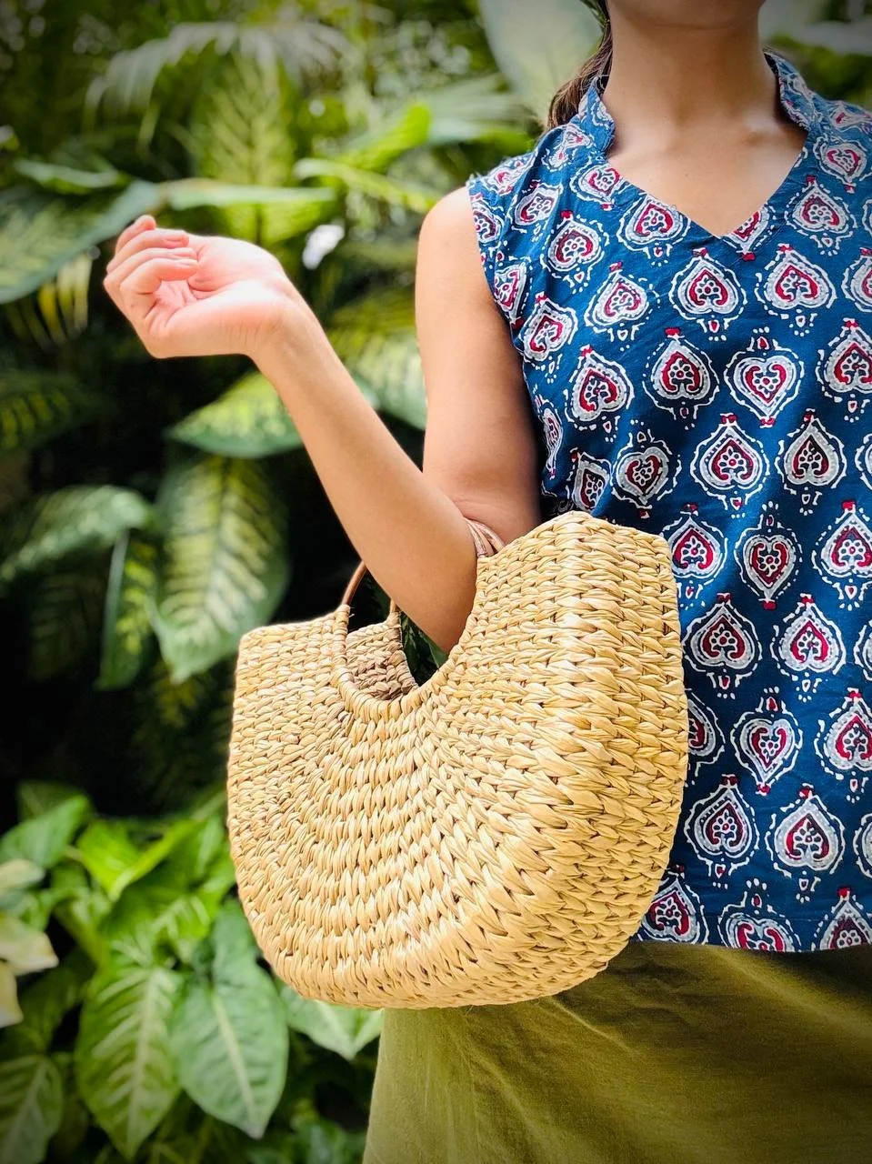 handwoven_bamboo_bag_in_hand.jpg
