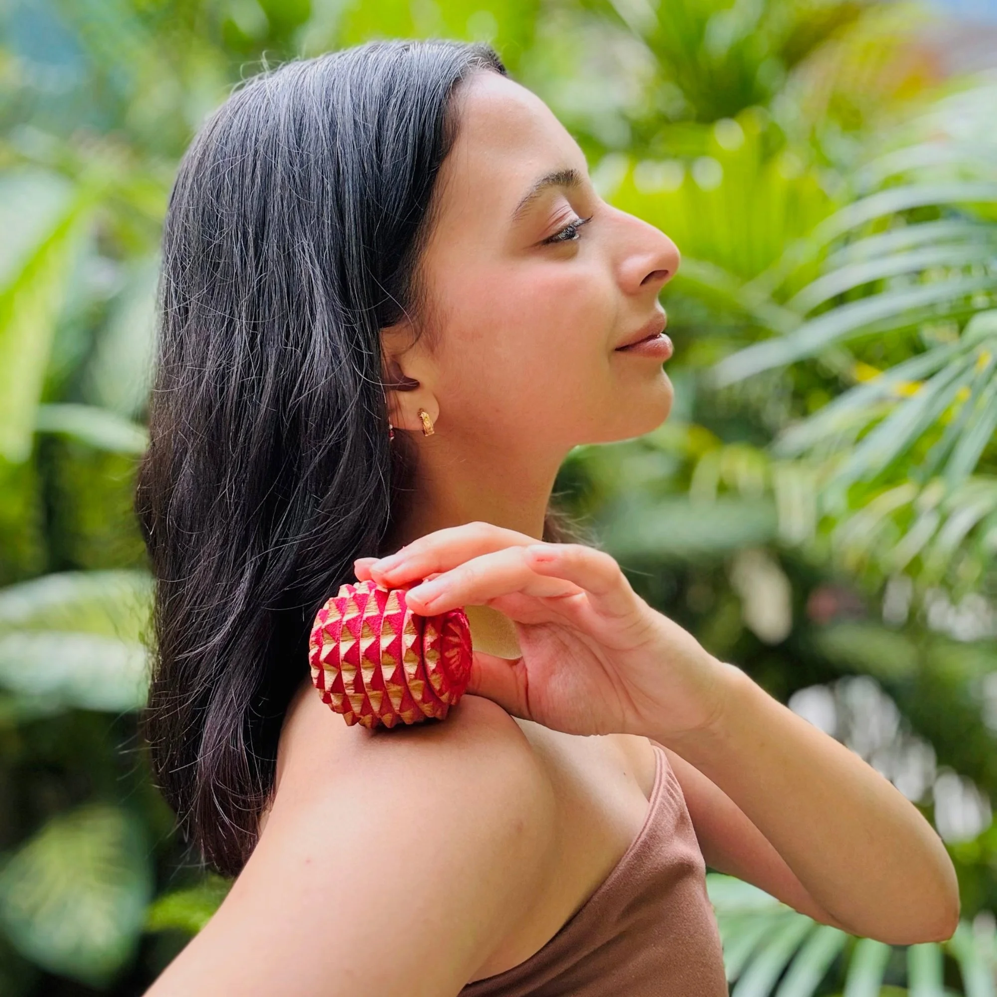 Wooden_reflexology_ball_uses.jpg
