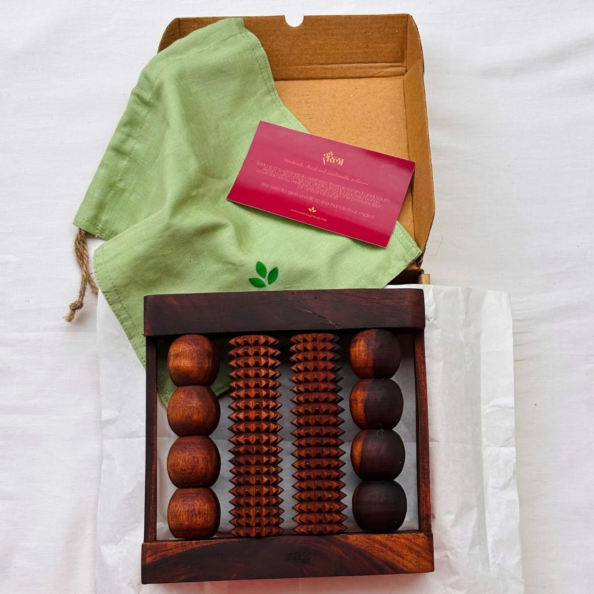 Wooden_foot_massager_standard_packing.jpg
