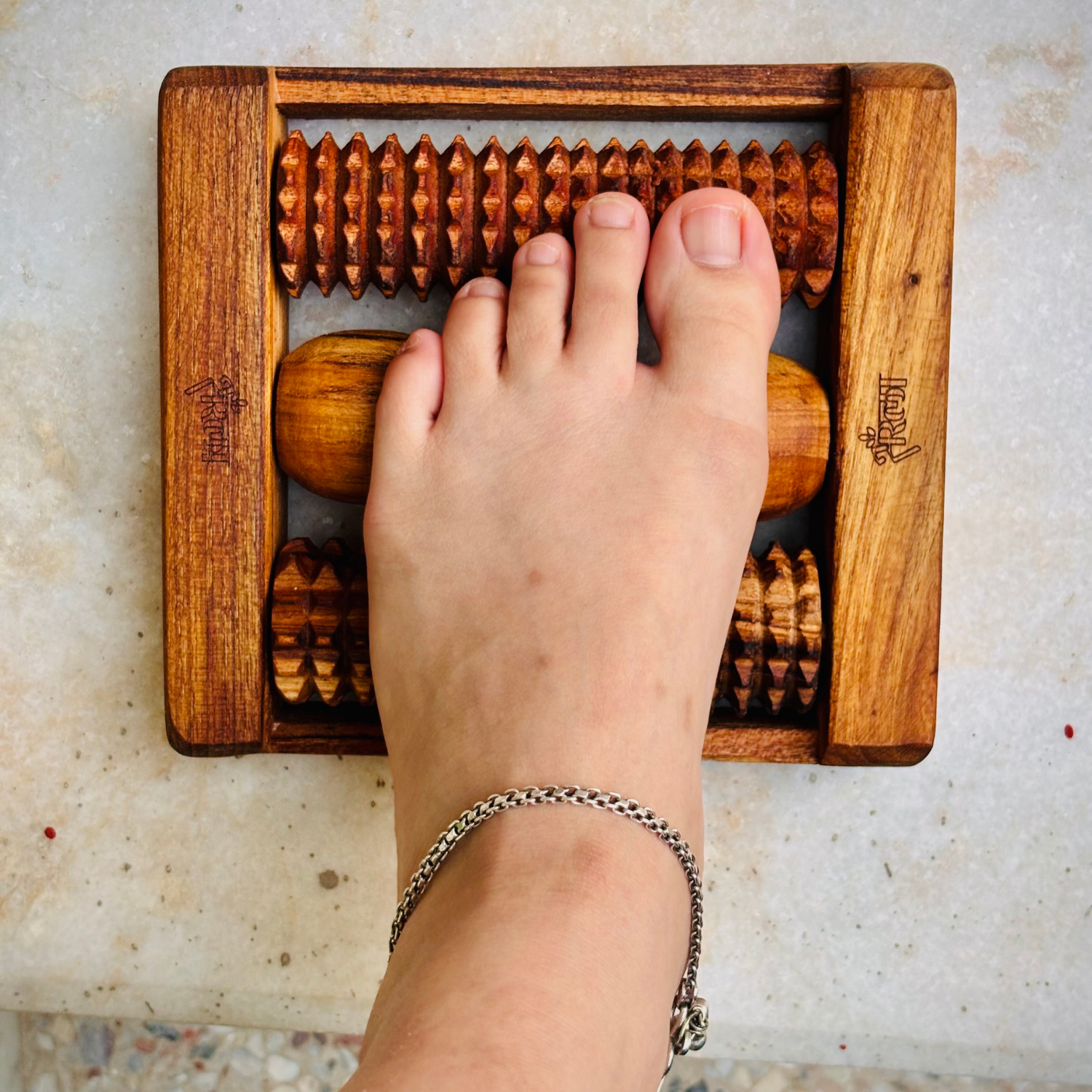 wooden-foot-reflexology-roller-front-view.png.png