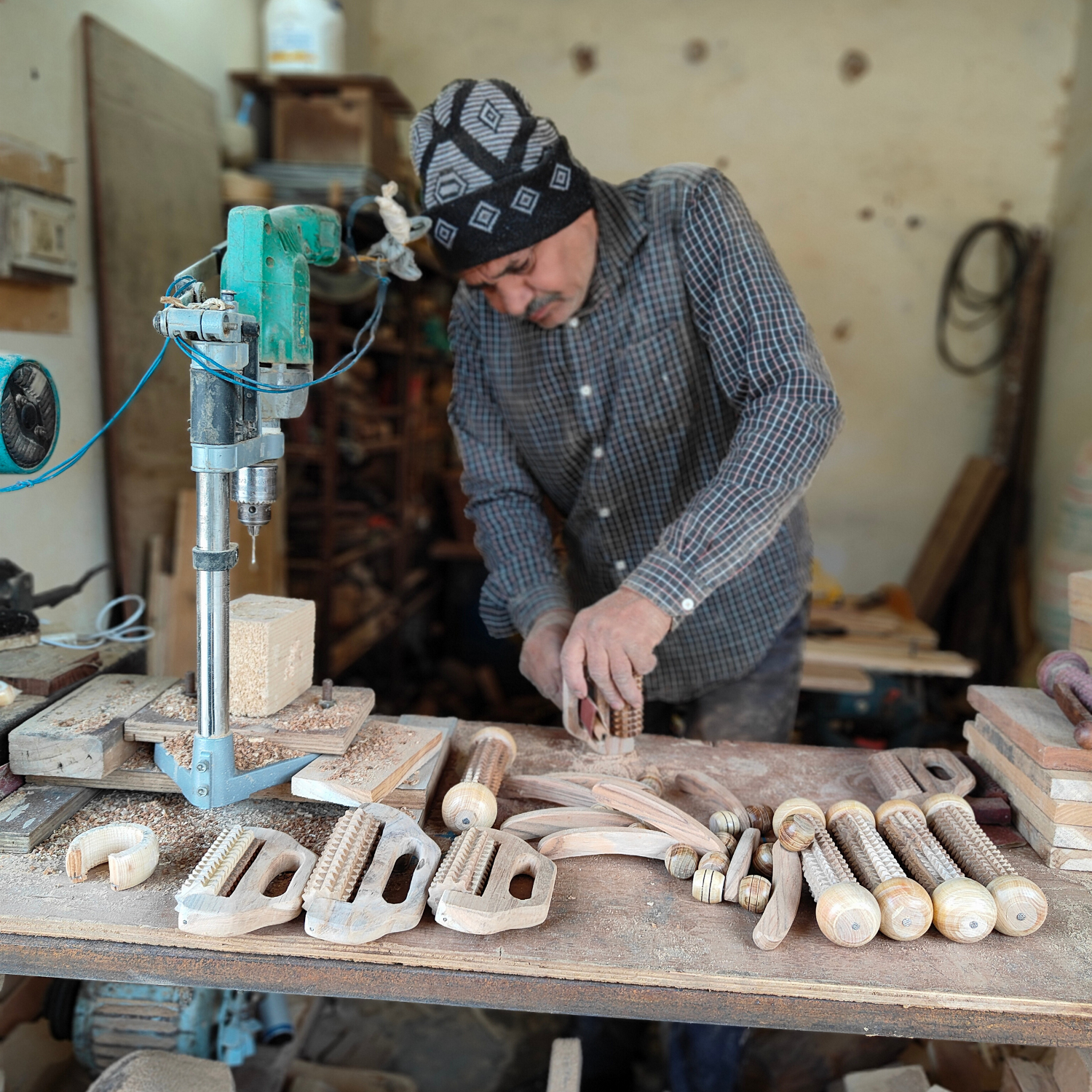 wooden-cellulite-massage-tool-artisan-workshop.png.png