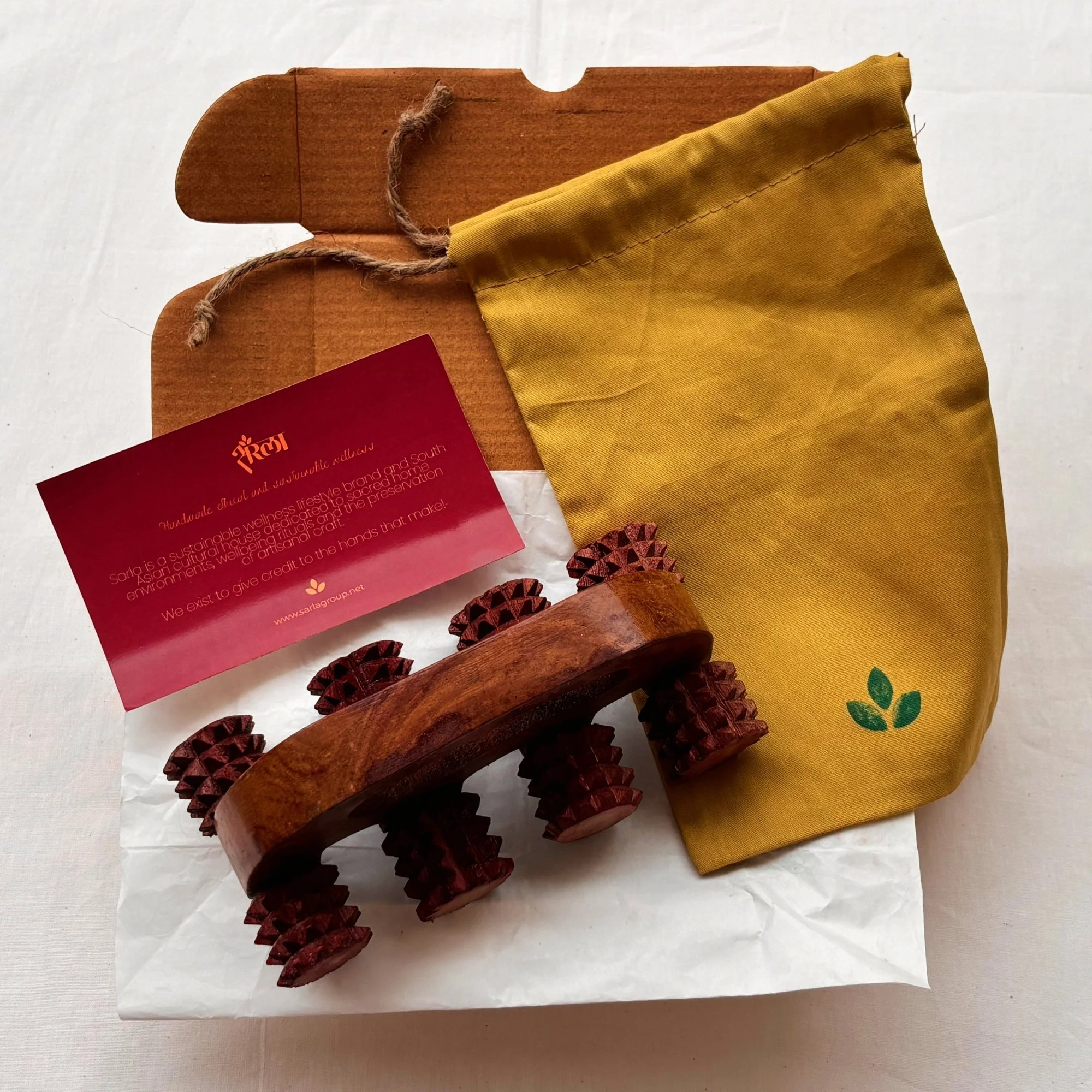 Handheld_wooden_deep_tissue_massager_standard_packing.jpg