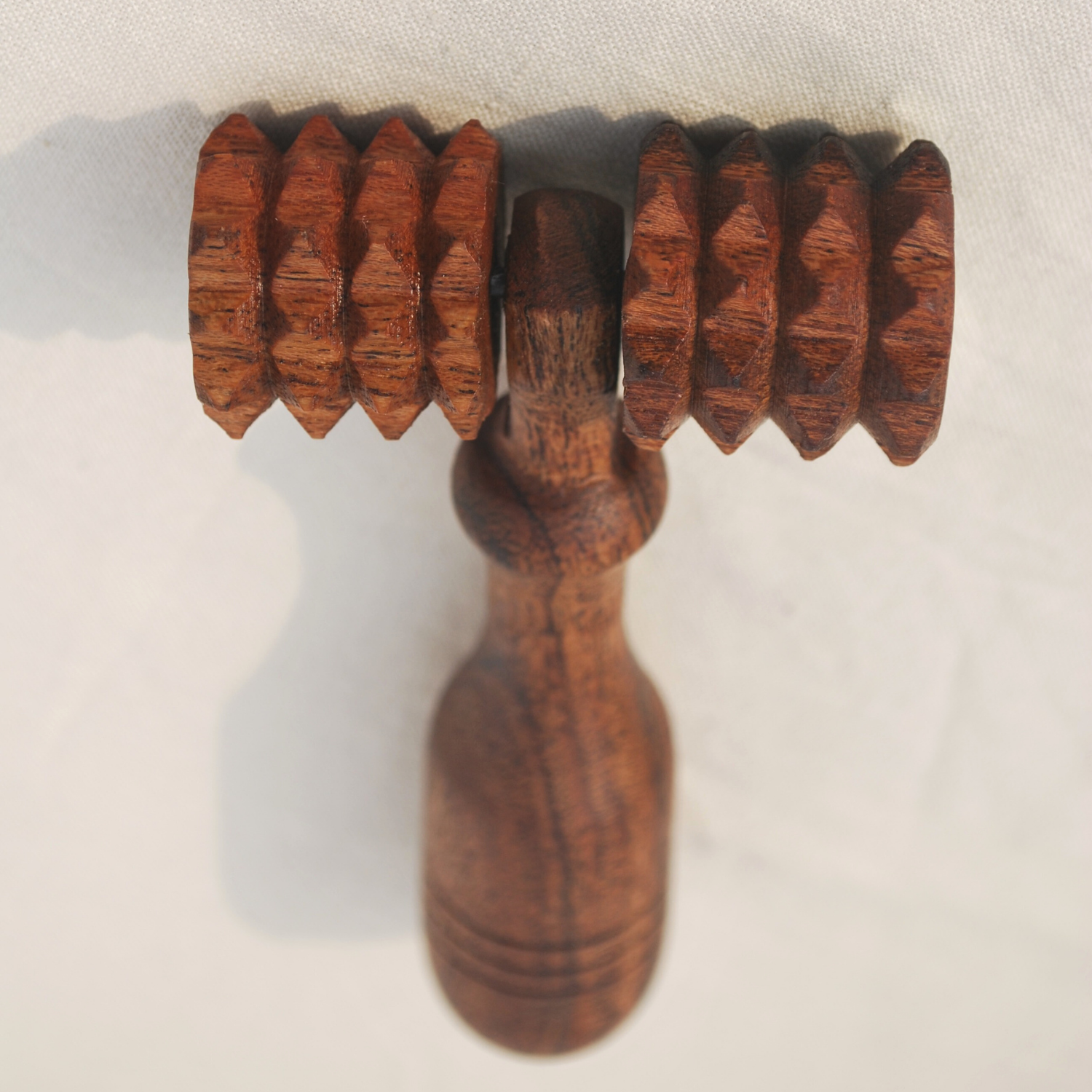 wooden-deep-tissue-massage-roller-front-closeup.png.png