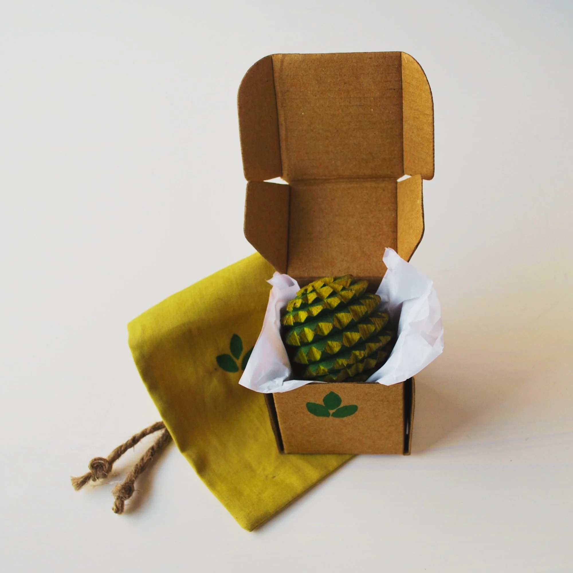 Wooden_reflexology_ball_packaging.jpg
