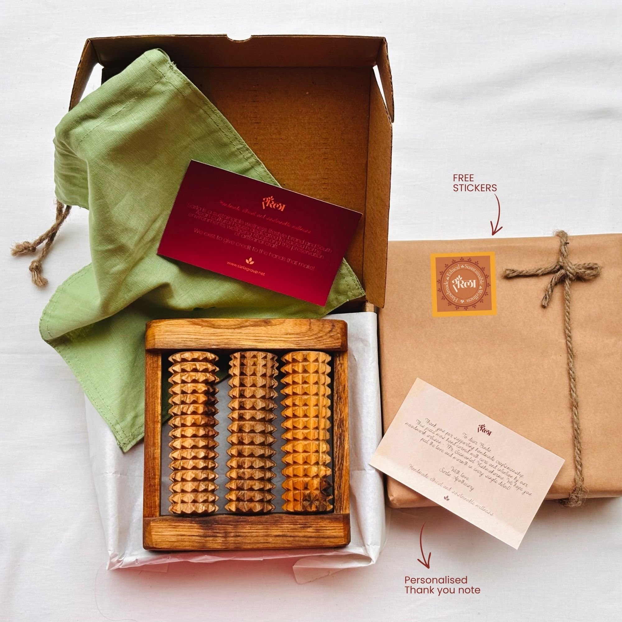 Wooden_foot_reflexology_roller_premium_packing.jpg