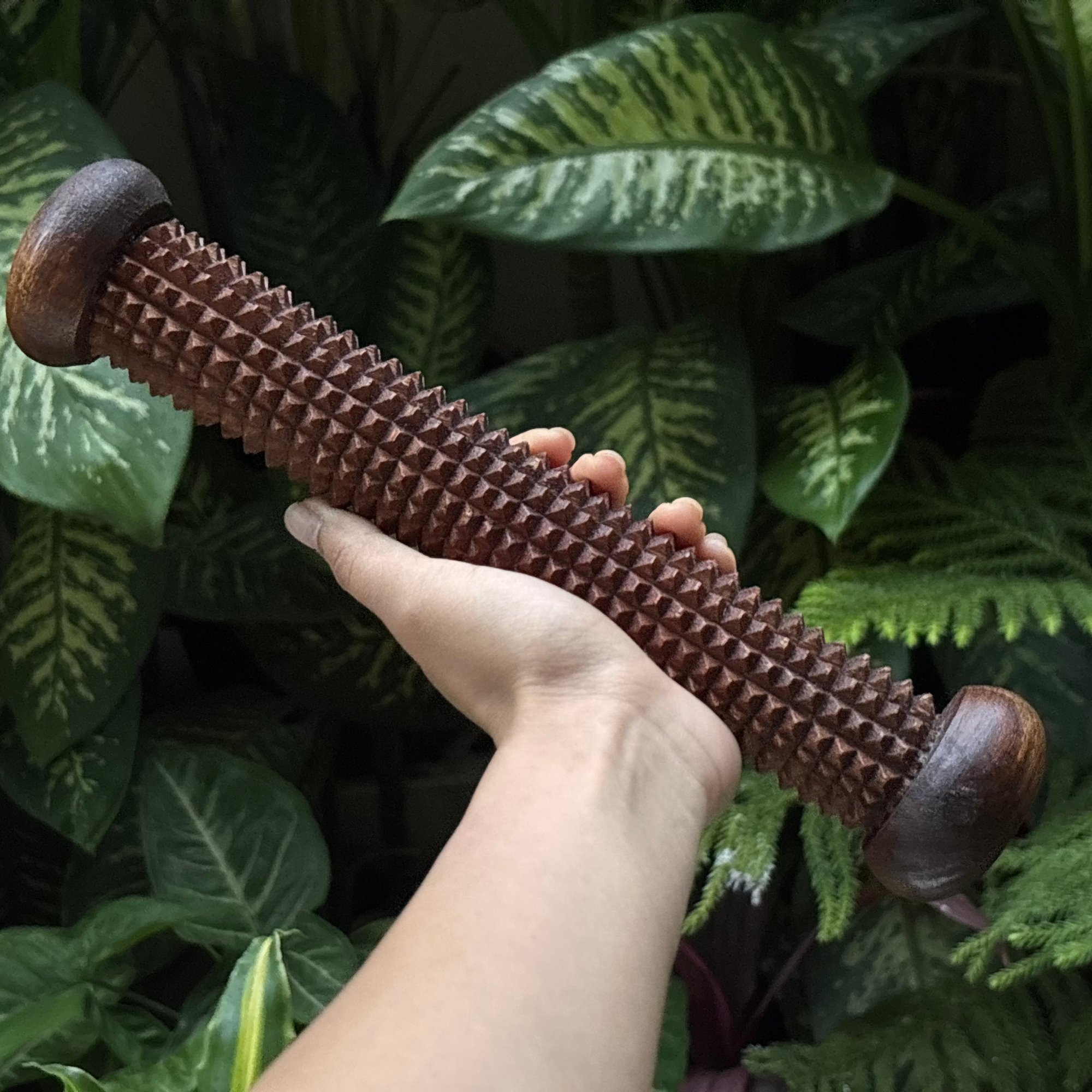 Handmade_wooden_recovery_roller_scale.jpg