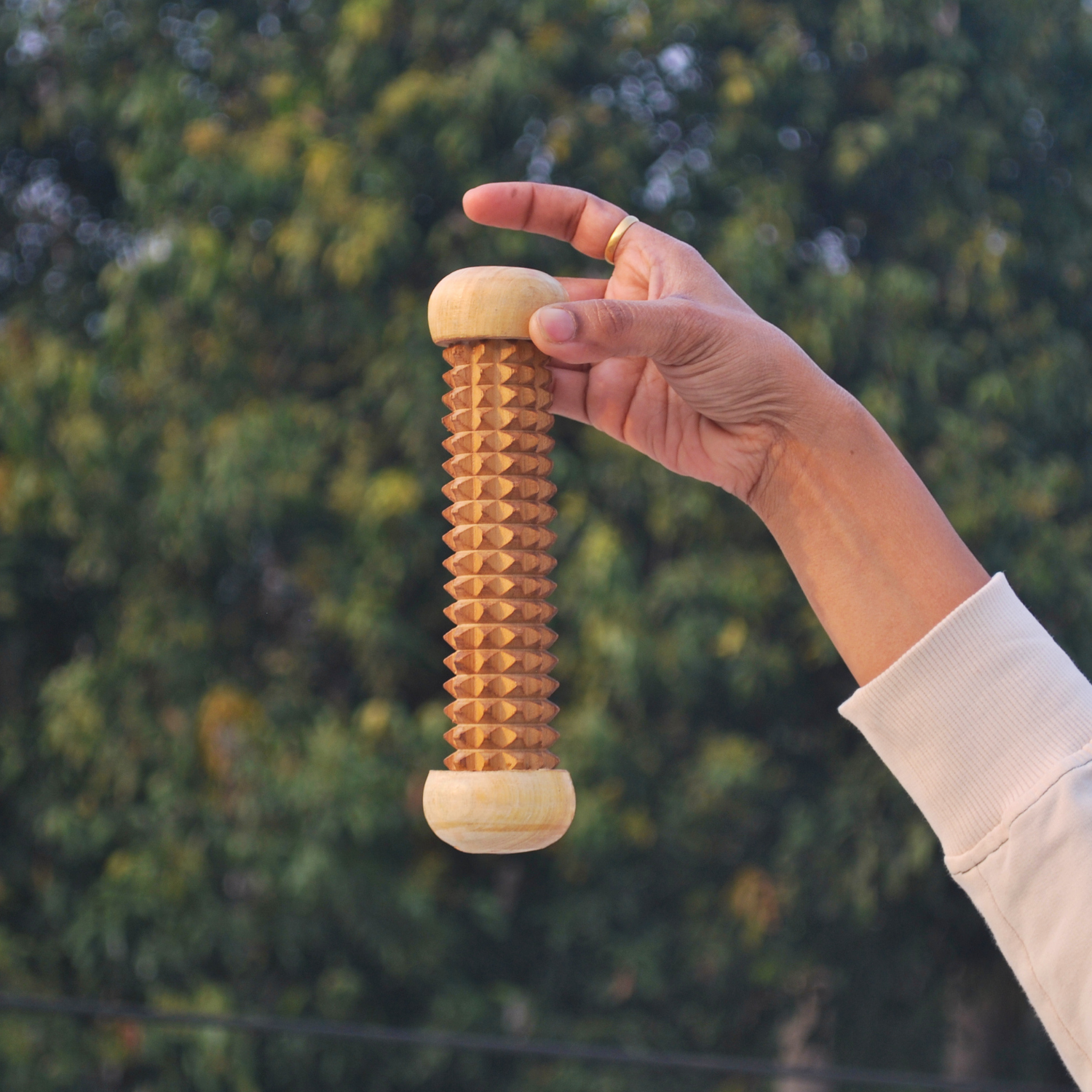 wooden-muscle-recovery-roller-size-reference.jpg.png