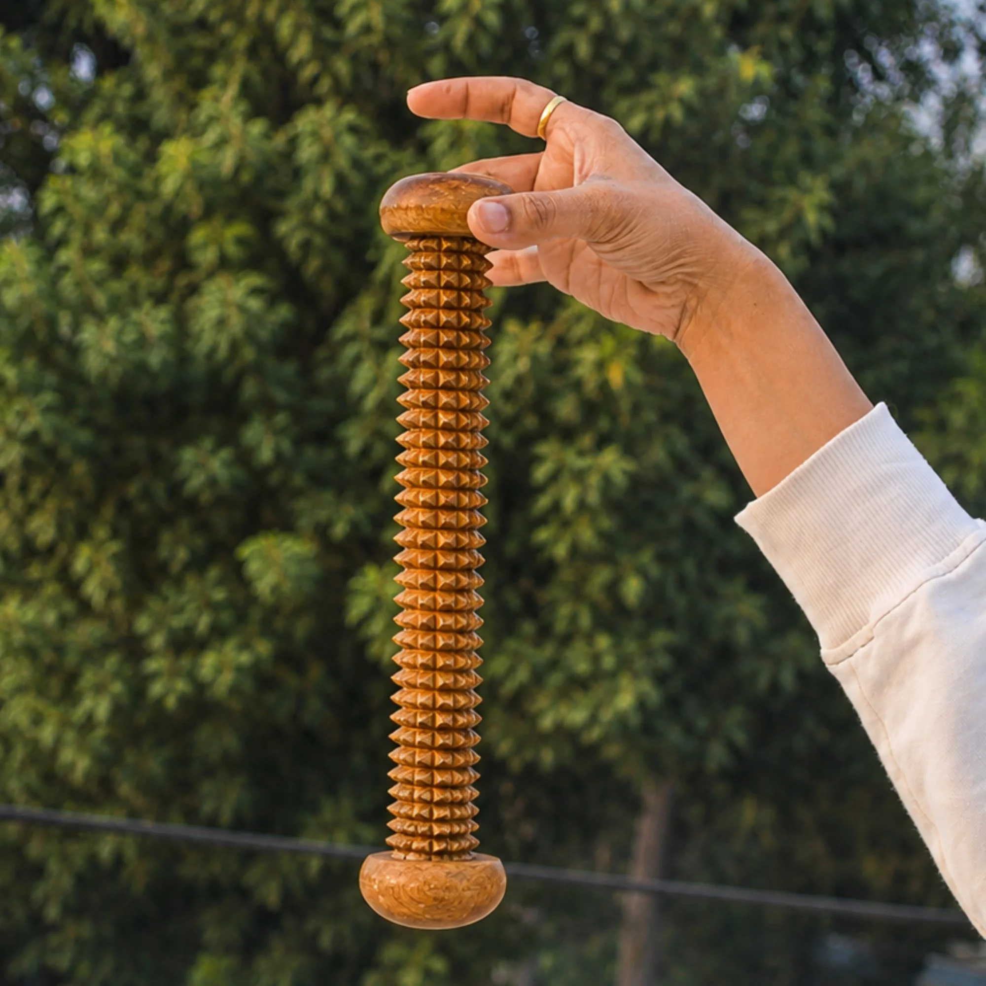 Handmade_wooden_recovery_roller_scale_measure.jpg