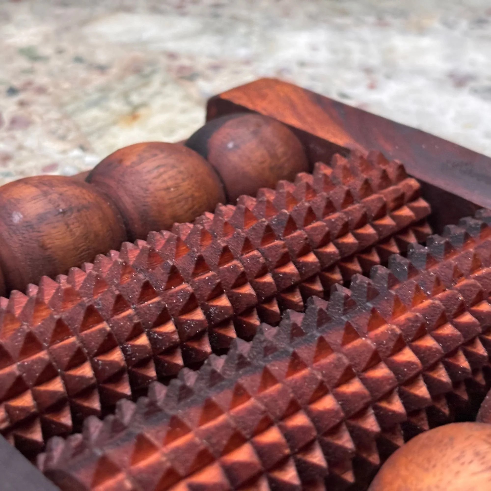 Wooden_foot_massager_zoom_in.jpg