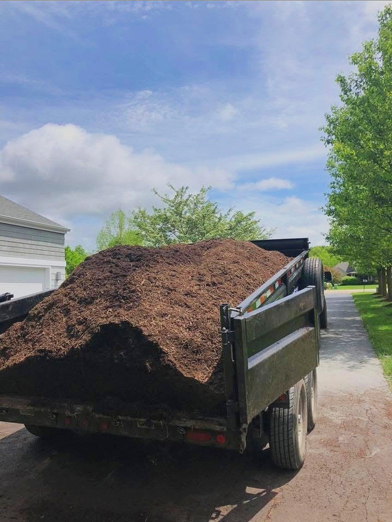 mulch+delivery.jpg