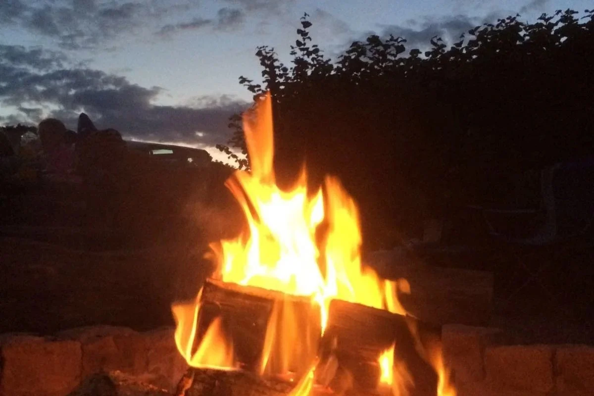 Samhain - Stories, Spells &amp; Soundbath