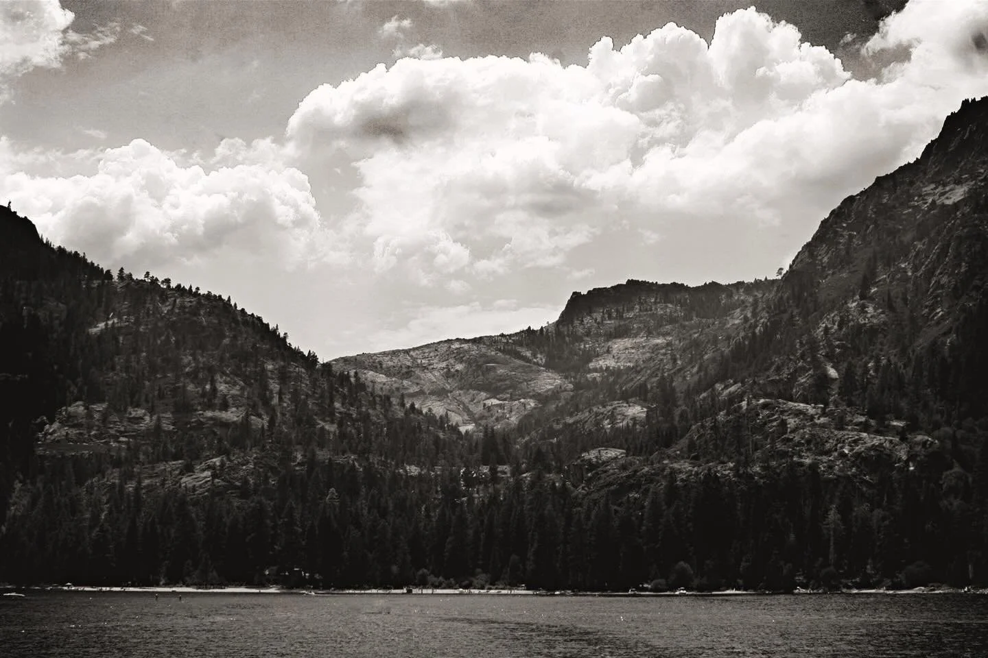 Lake Tahoe, 2013 
_______________

  #laketahoe #nature #am&eacute;rica