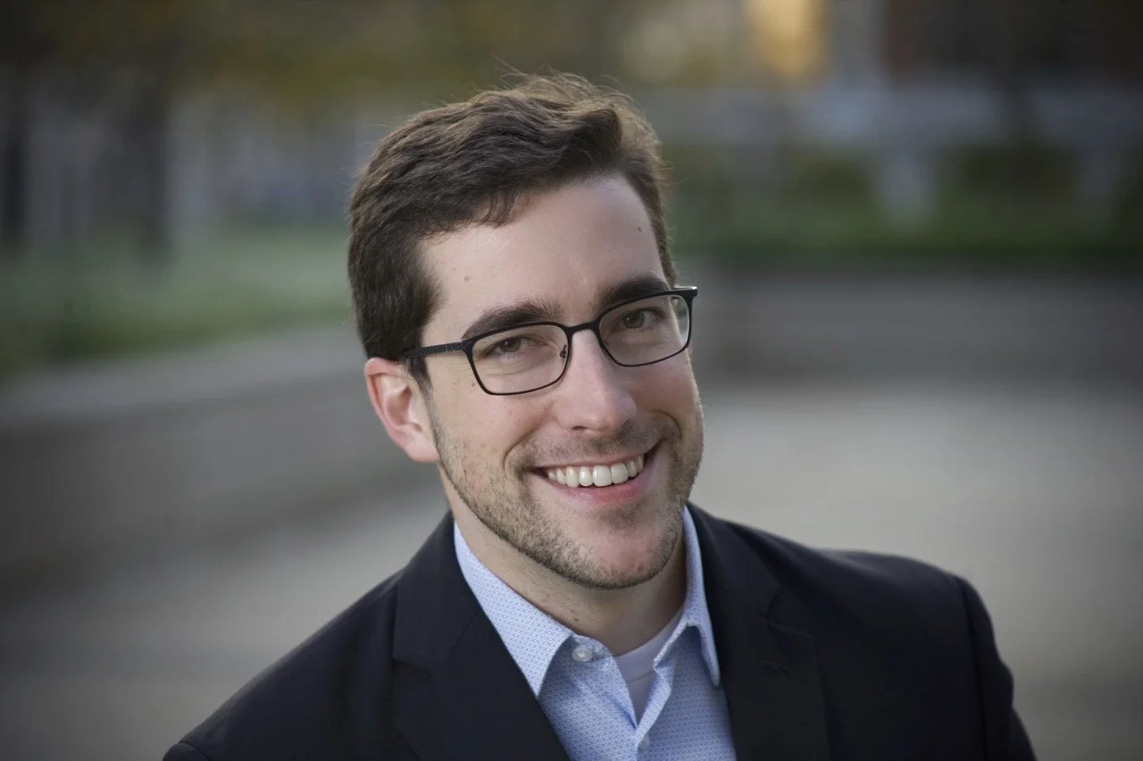 Ghering Headshot.jpg