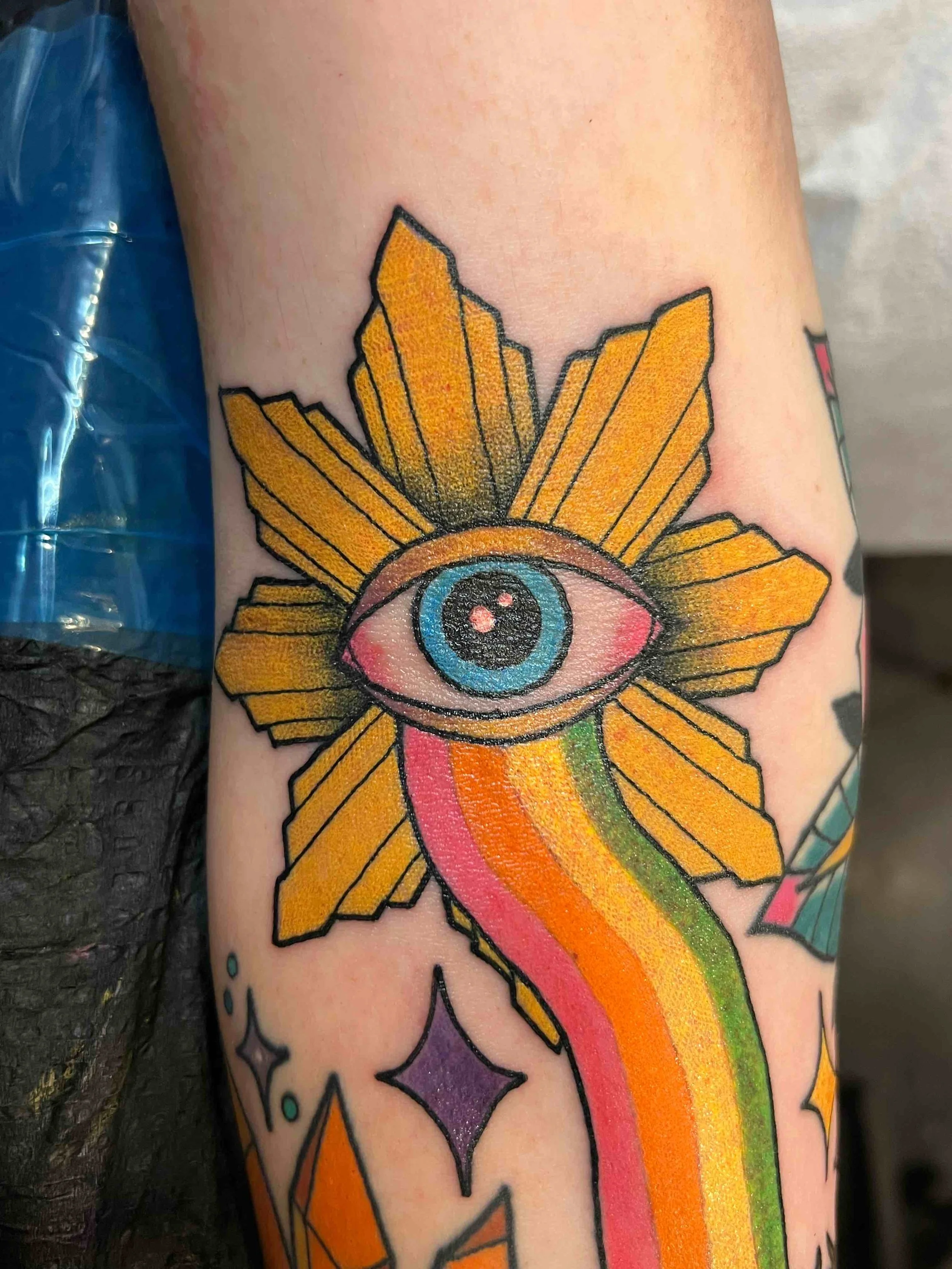 traditional style arm tattoo, portfolio work by Sam Sullivan at Sink or Swim Tattoo and Piercing in Niagara Falls, NY