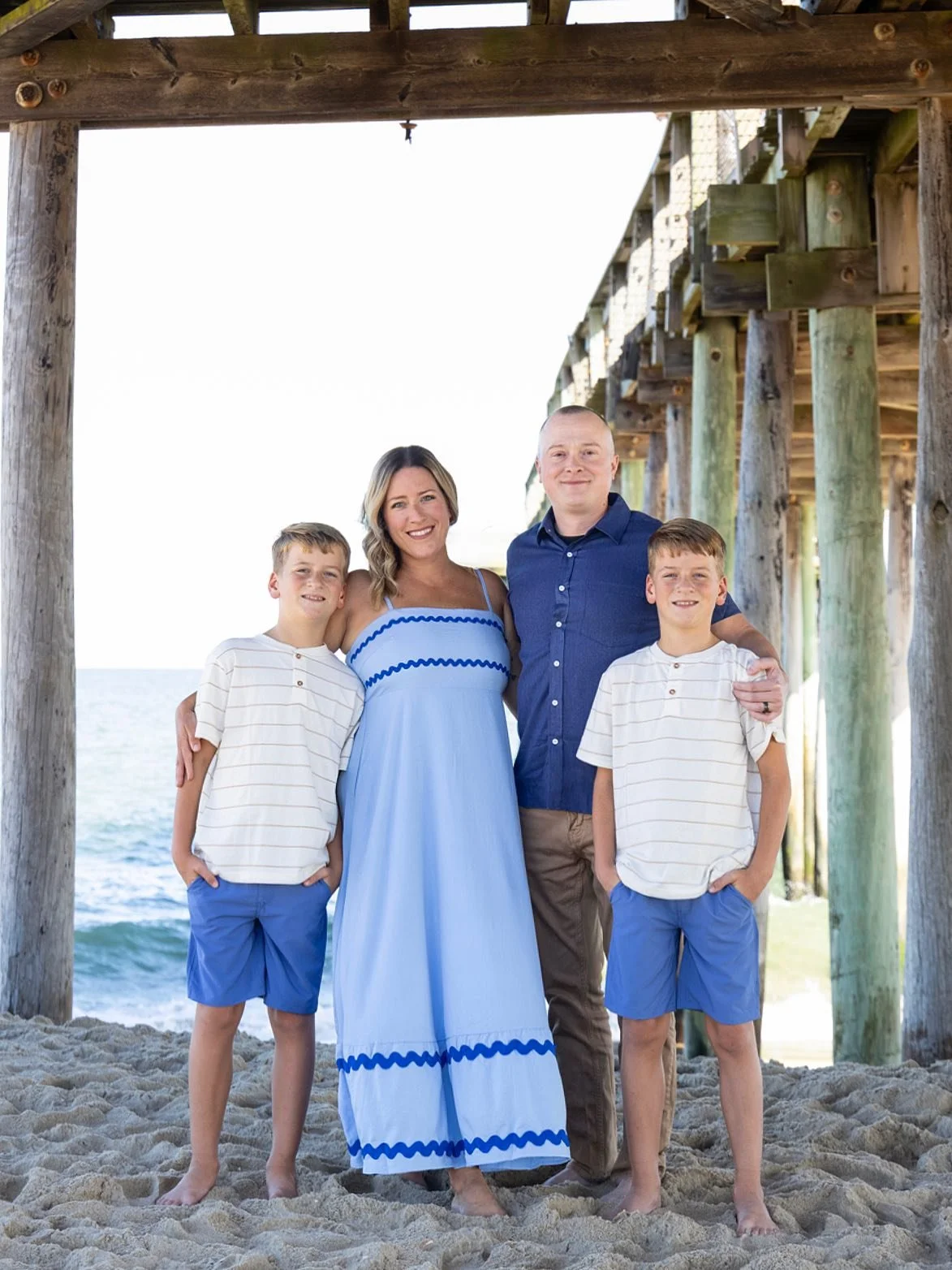 Such a beautiful evening under the OC pier with the Engelbrechts 🌊🤍

📸 @_thebarcuscrew 

#oceancitymdphotographer #ocmdfamilyphotographer #ocmdphotographer #eastcoastphotographer #portraitphotographer
