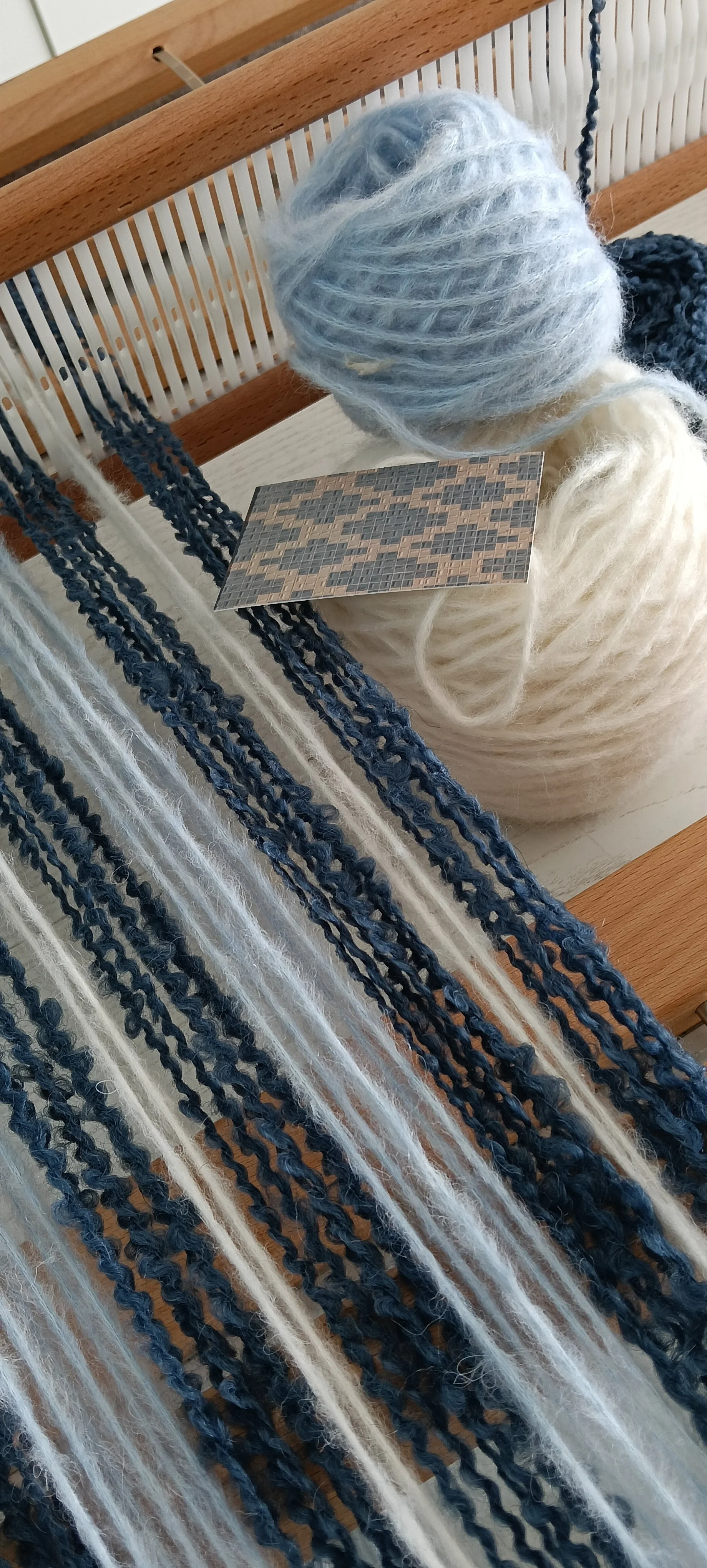 Portuguese Tiles Hand woven Scarf Cross Lights.jpg